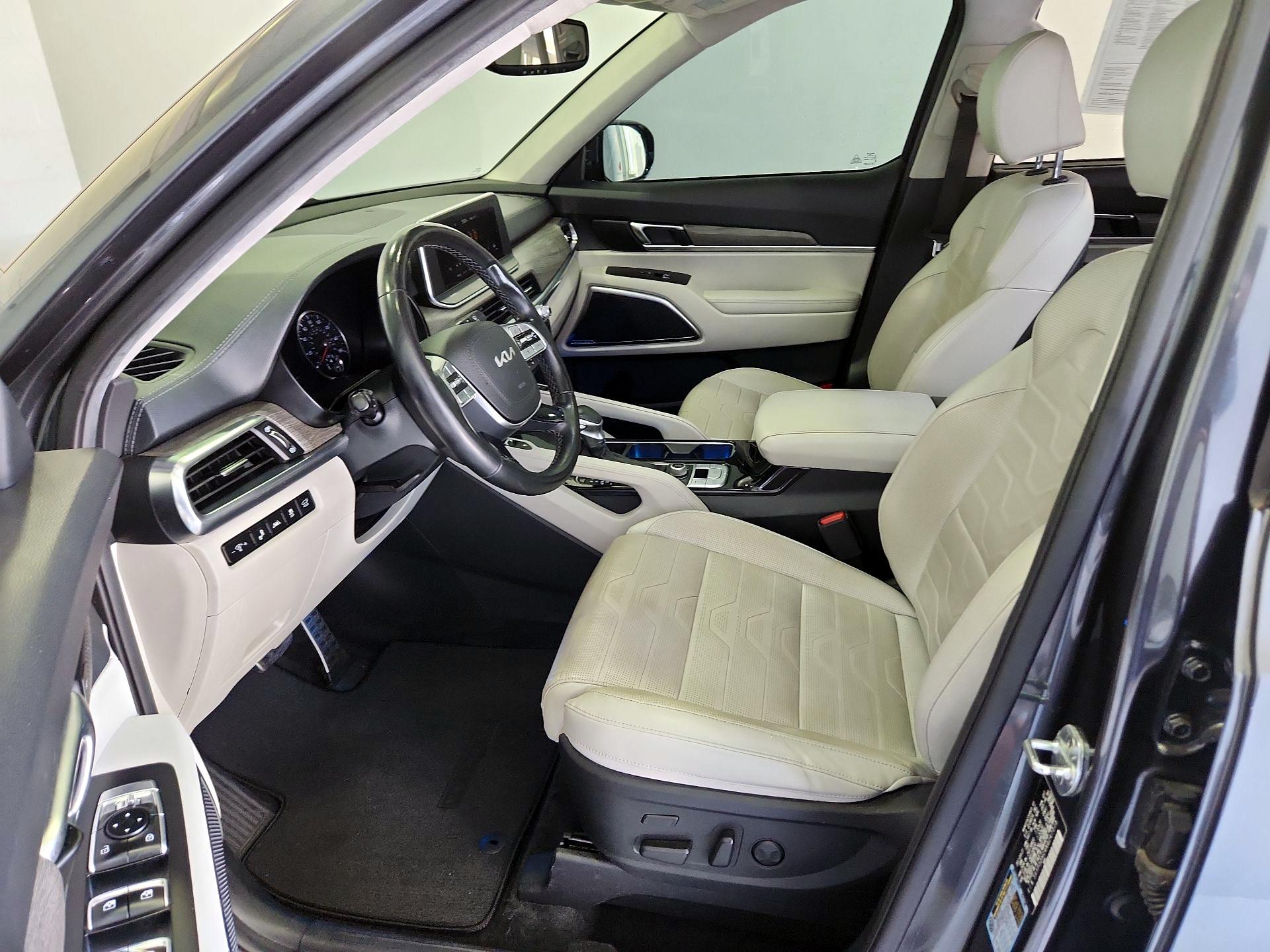 Thumbnail: 2022 Kia Telluride - 11
