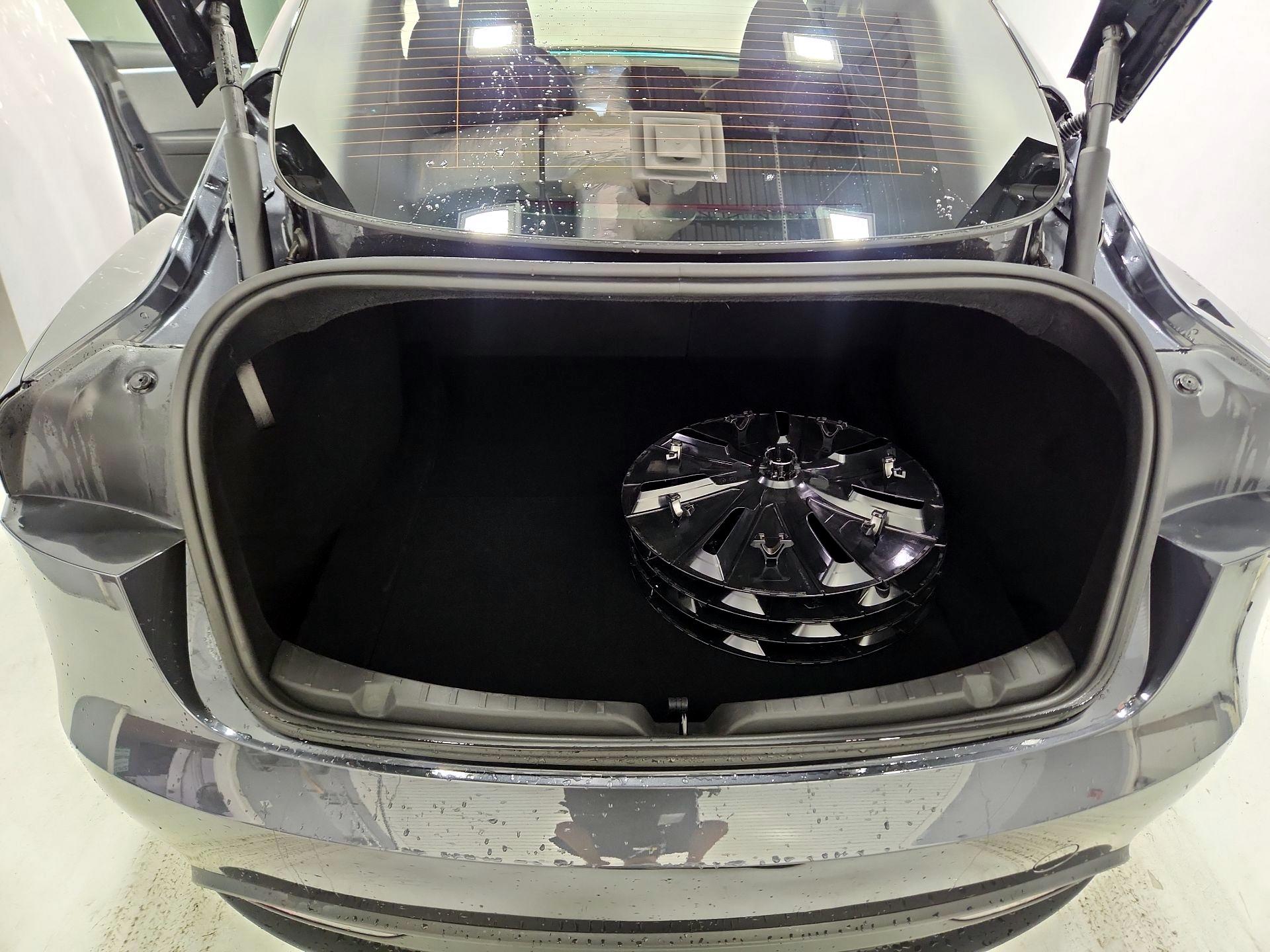 Thumbnail: 2025 Tesla Model 3 - 20