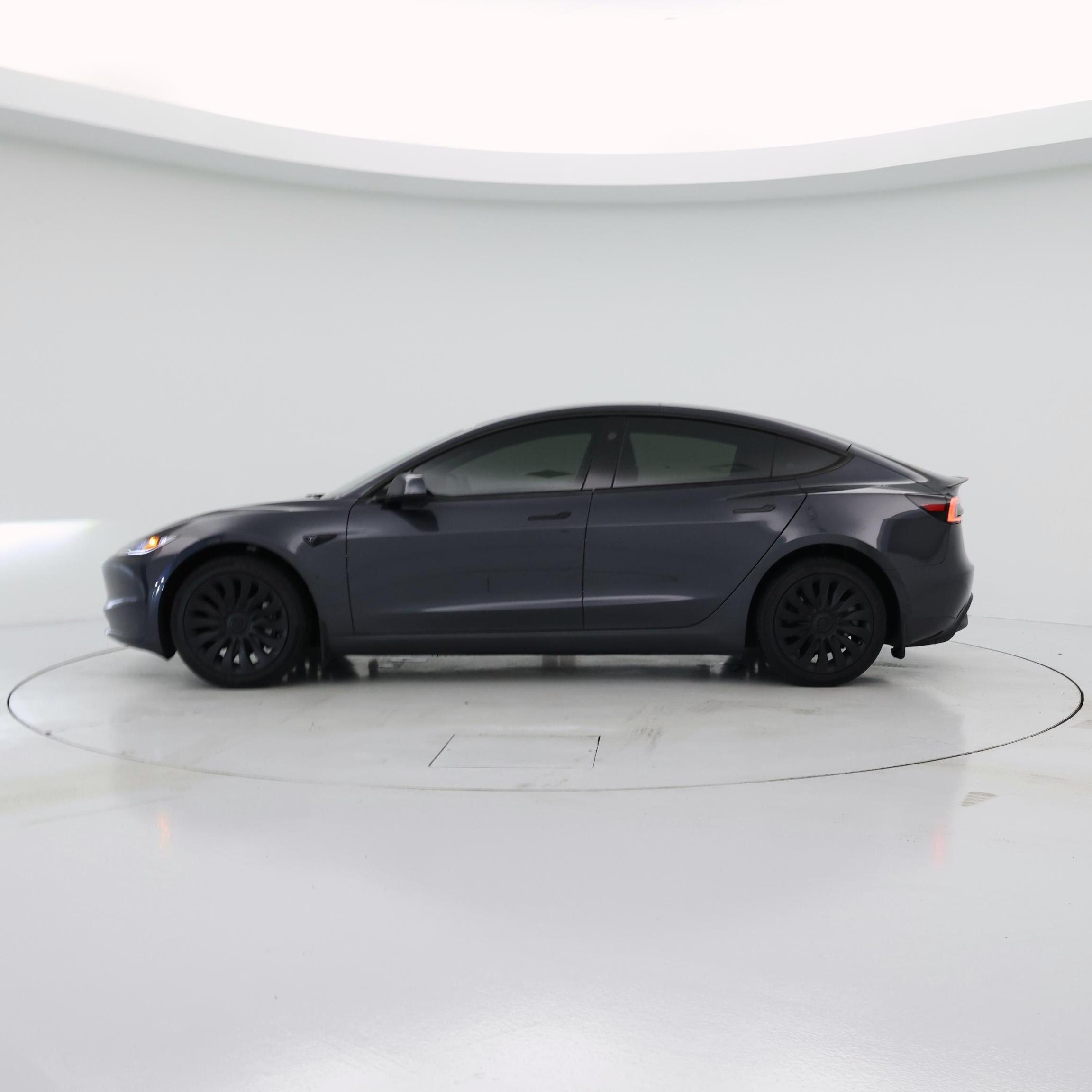 Thumbnail: 2025 Tesla Model 3 - 3