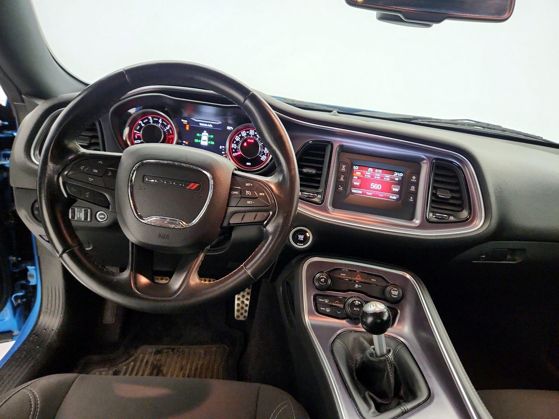 Thumbnail: 2016 Dodge Challenger - 9