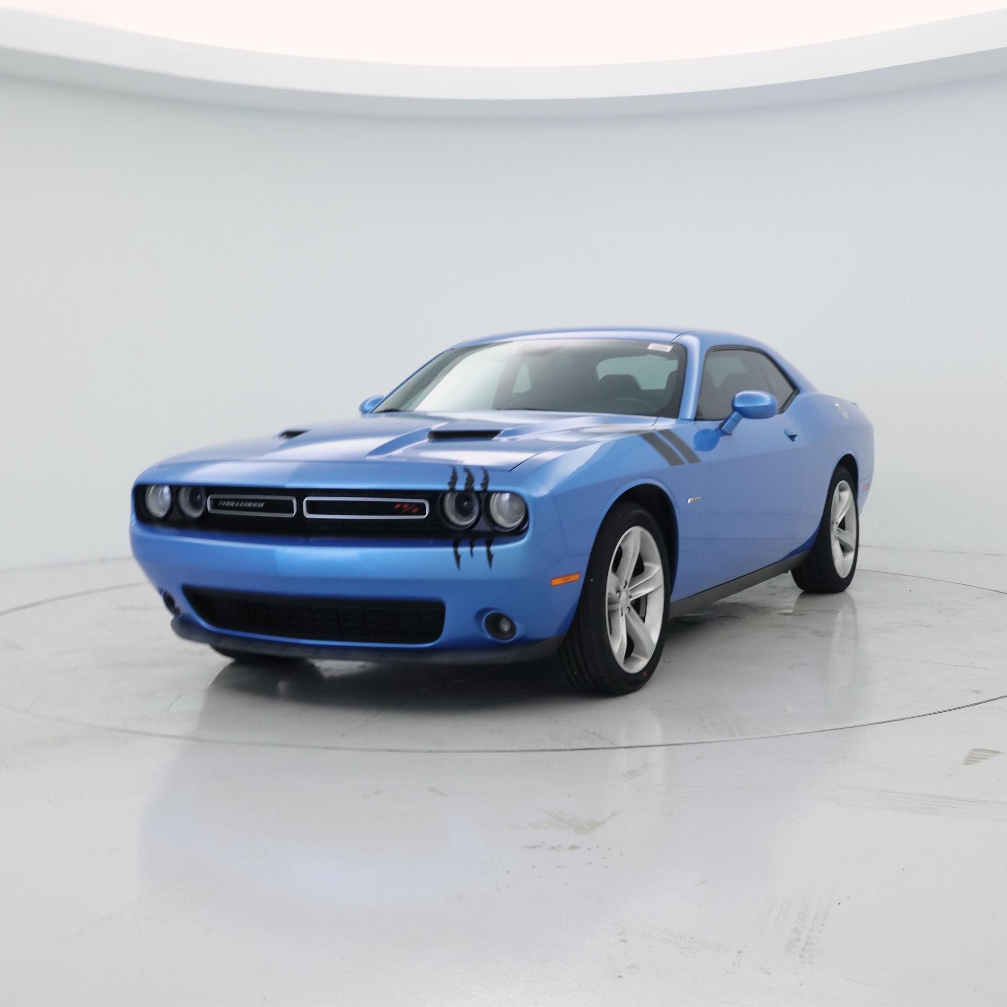 Thumbnail: 2016 Dodge Challenger - 4