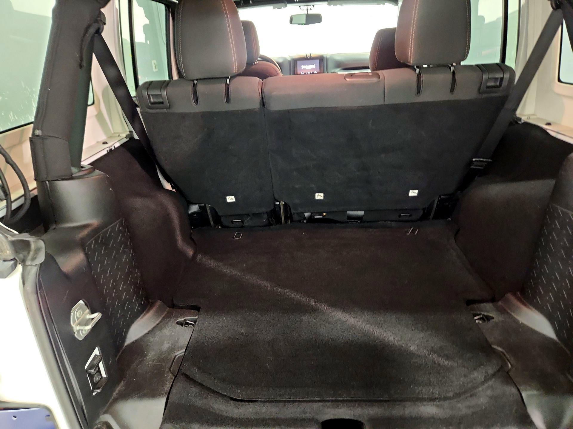 Thumbnail: 2018 Jeep Wrangler - 18