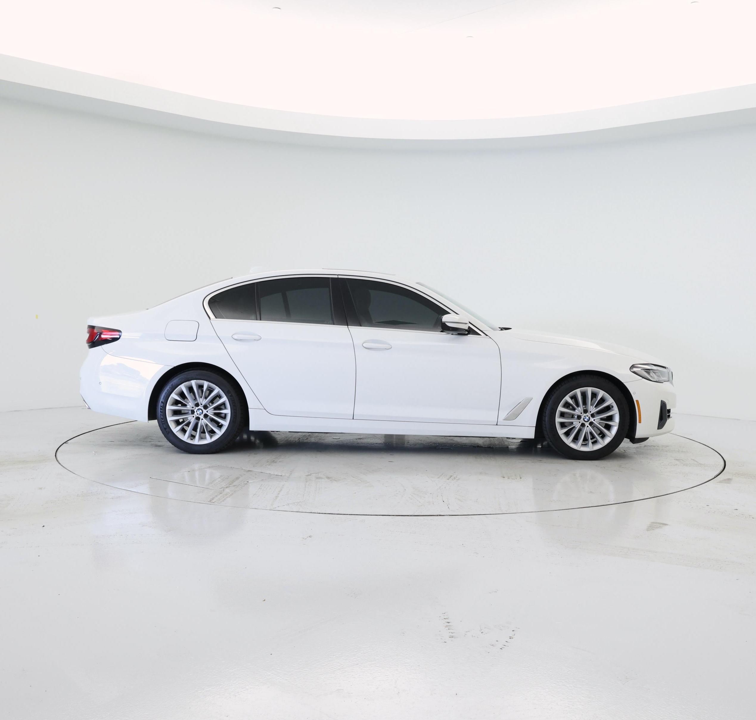 Thumbnail: 2021 BMW 5 Series - 7