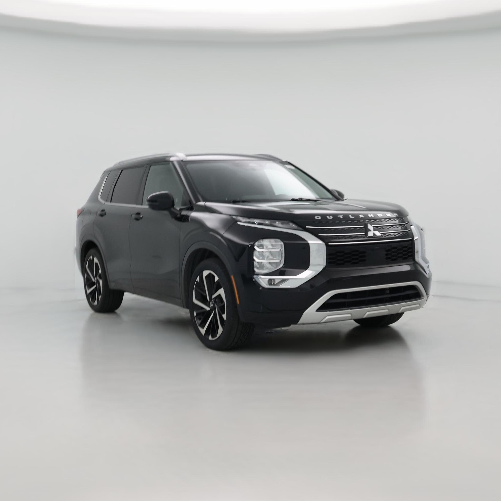 Thumbnail: 2023 Mitsubishi Outlander - 1
