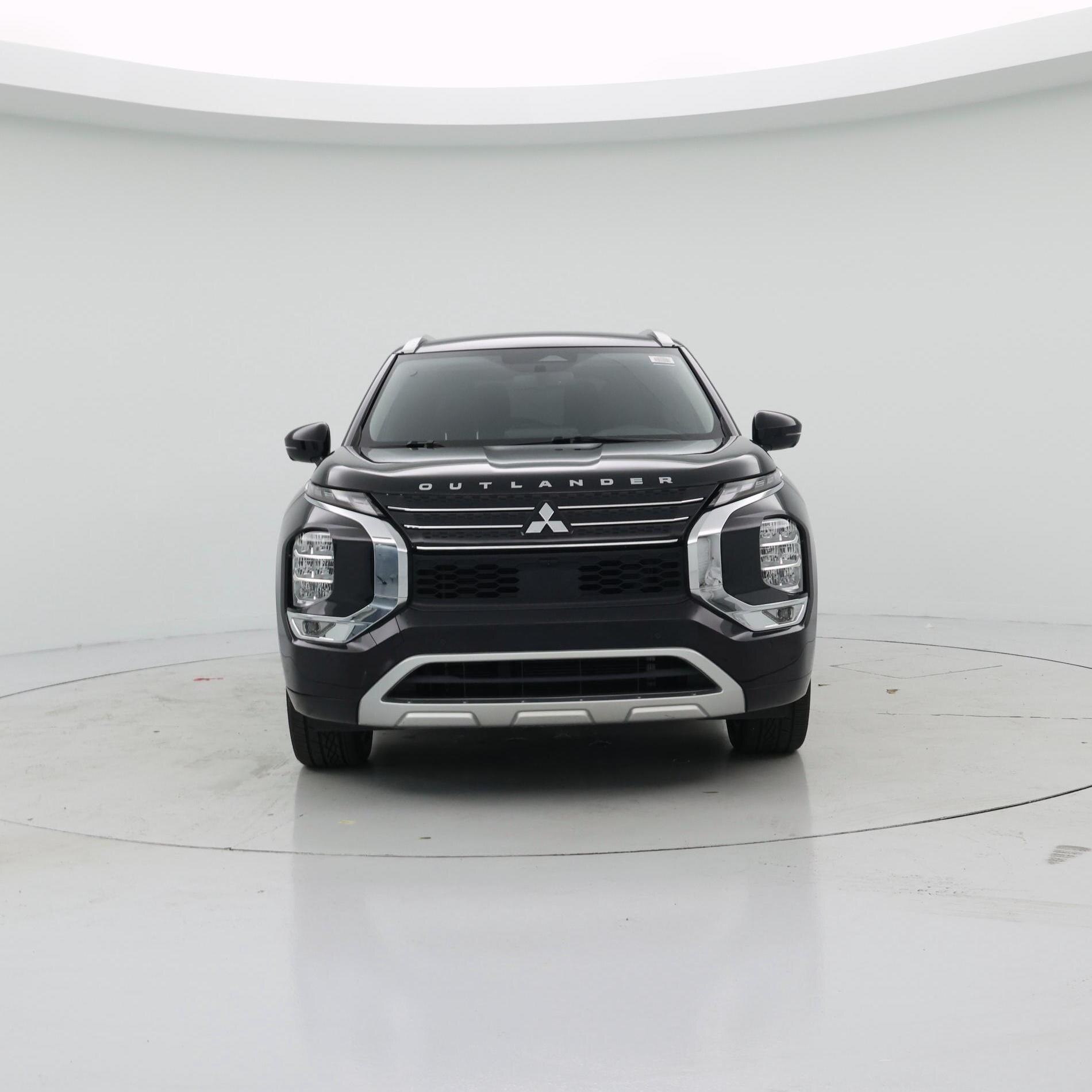 Thumbnail: 2023 Mitsubishi Outlander - 5