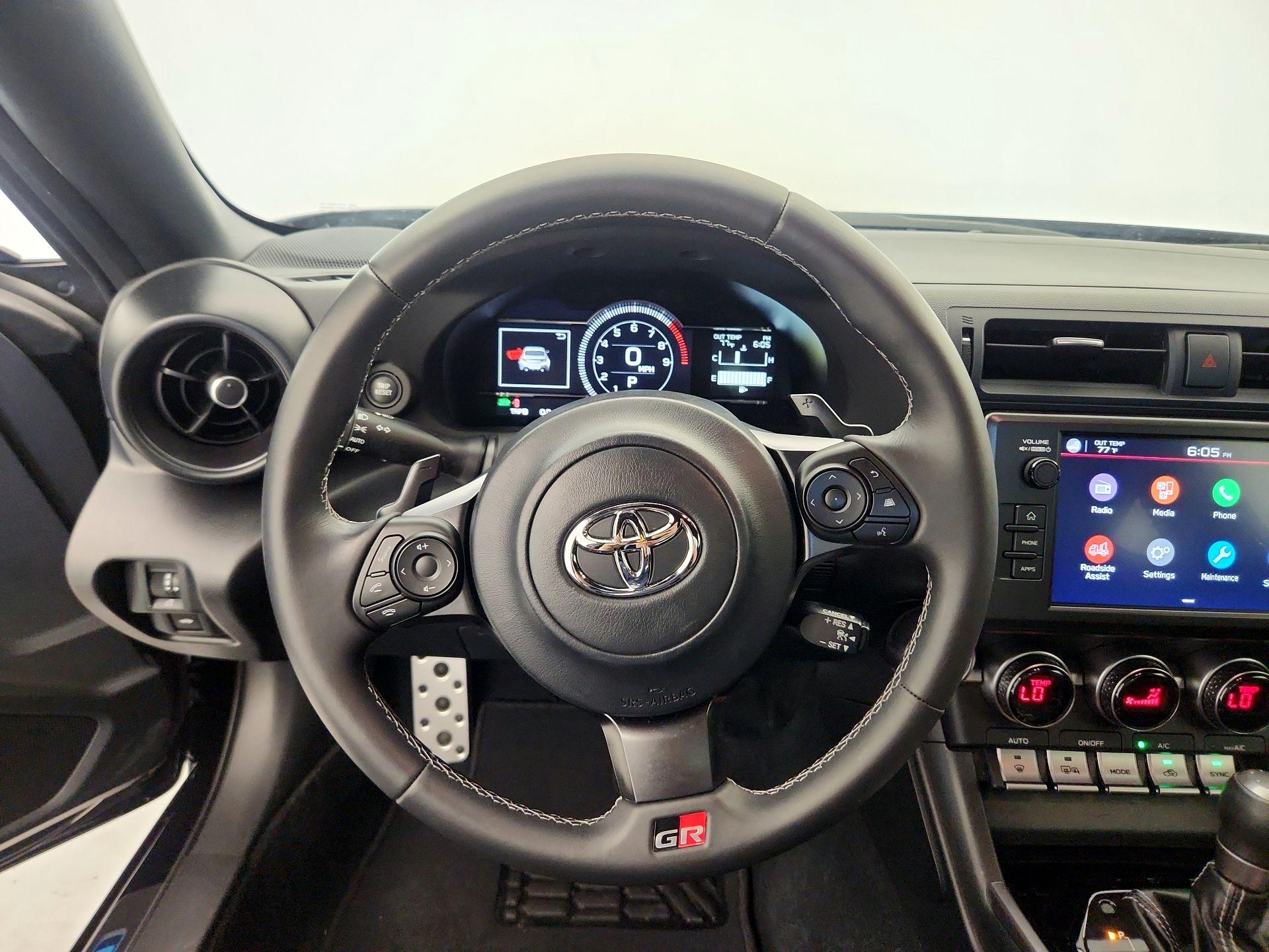 Thumbnail: 2024 Toyota GR86 - 10