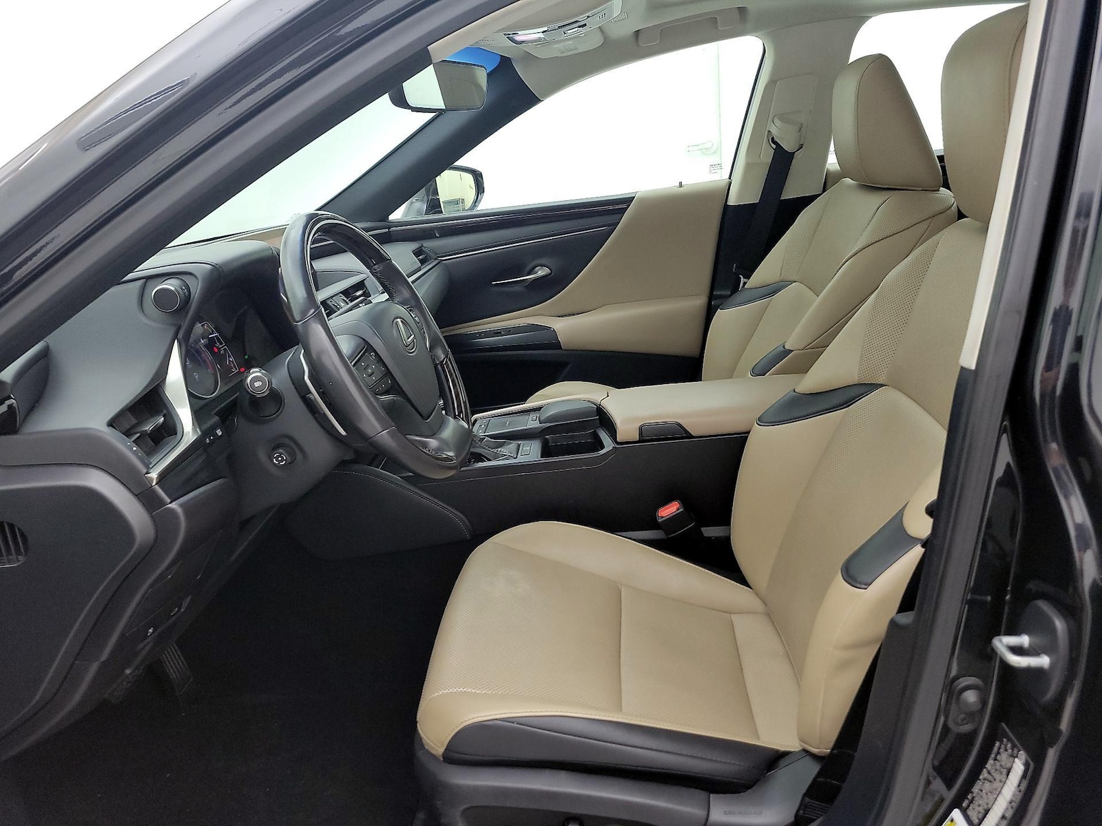2021 Lexus ES 350 - Photo 12