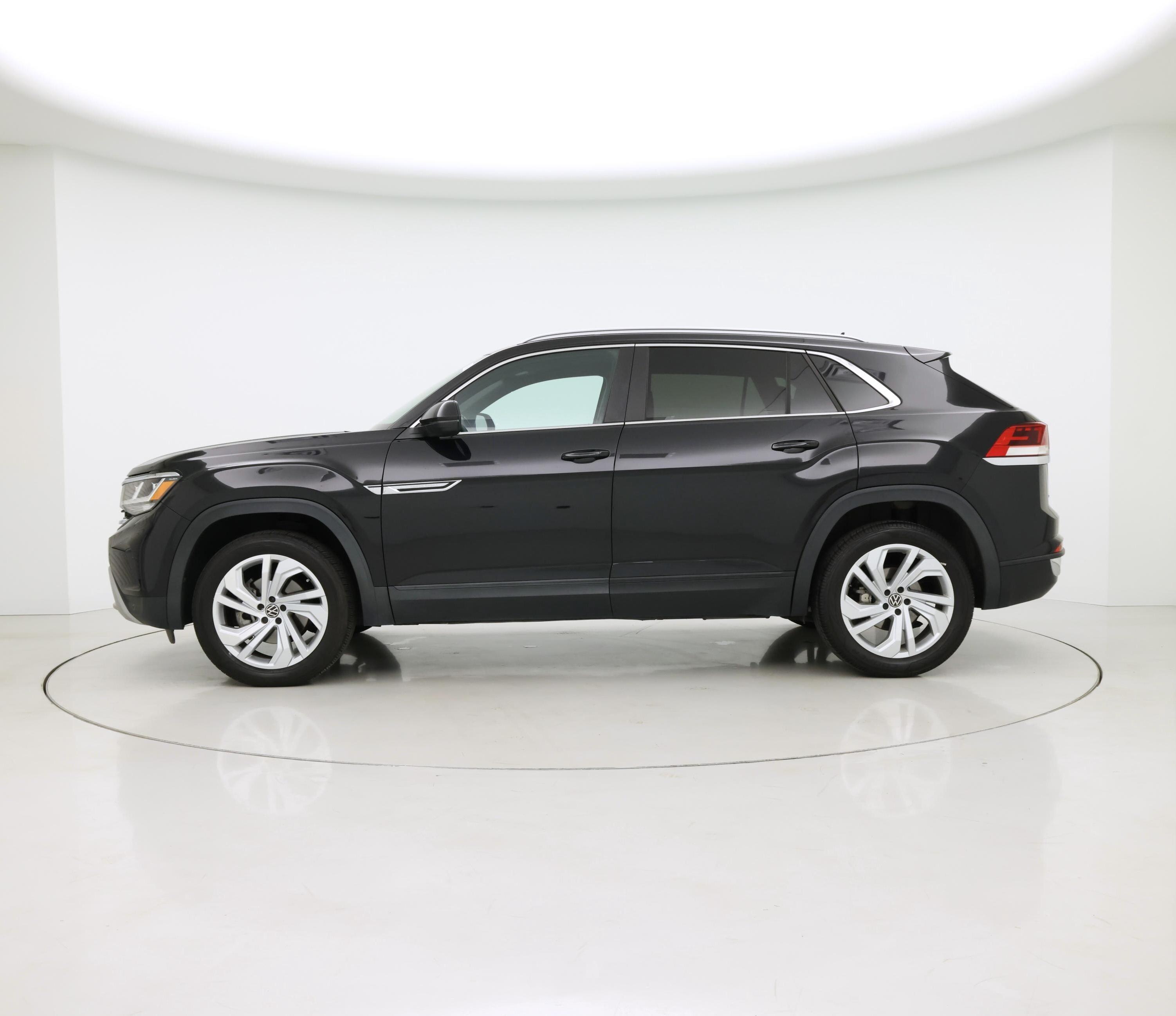 Thumbnail: 2021 Volkswagen Atlas - 3