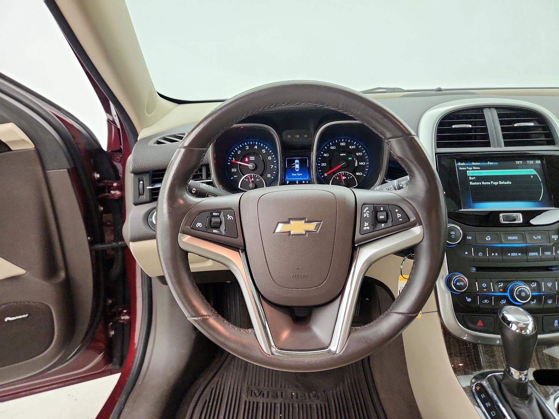 Thumbnail: 2015 Chevrolet Malibu - 10