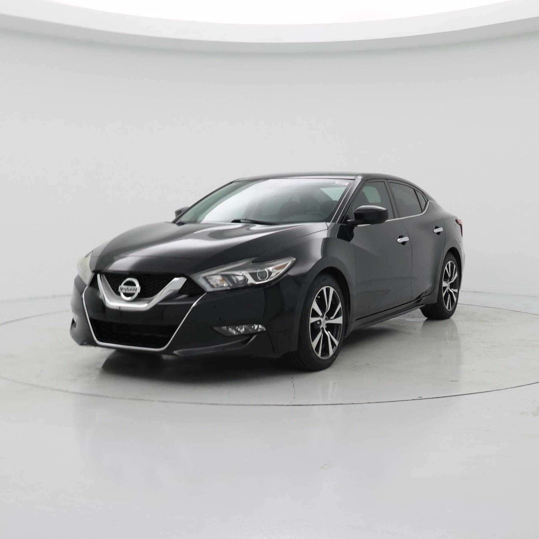 Thumbnail: 2017 Nissan Maxima - 4
