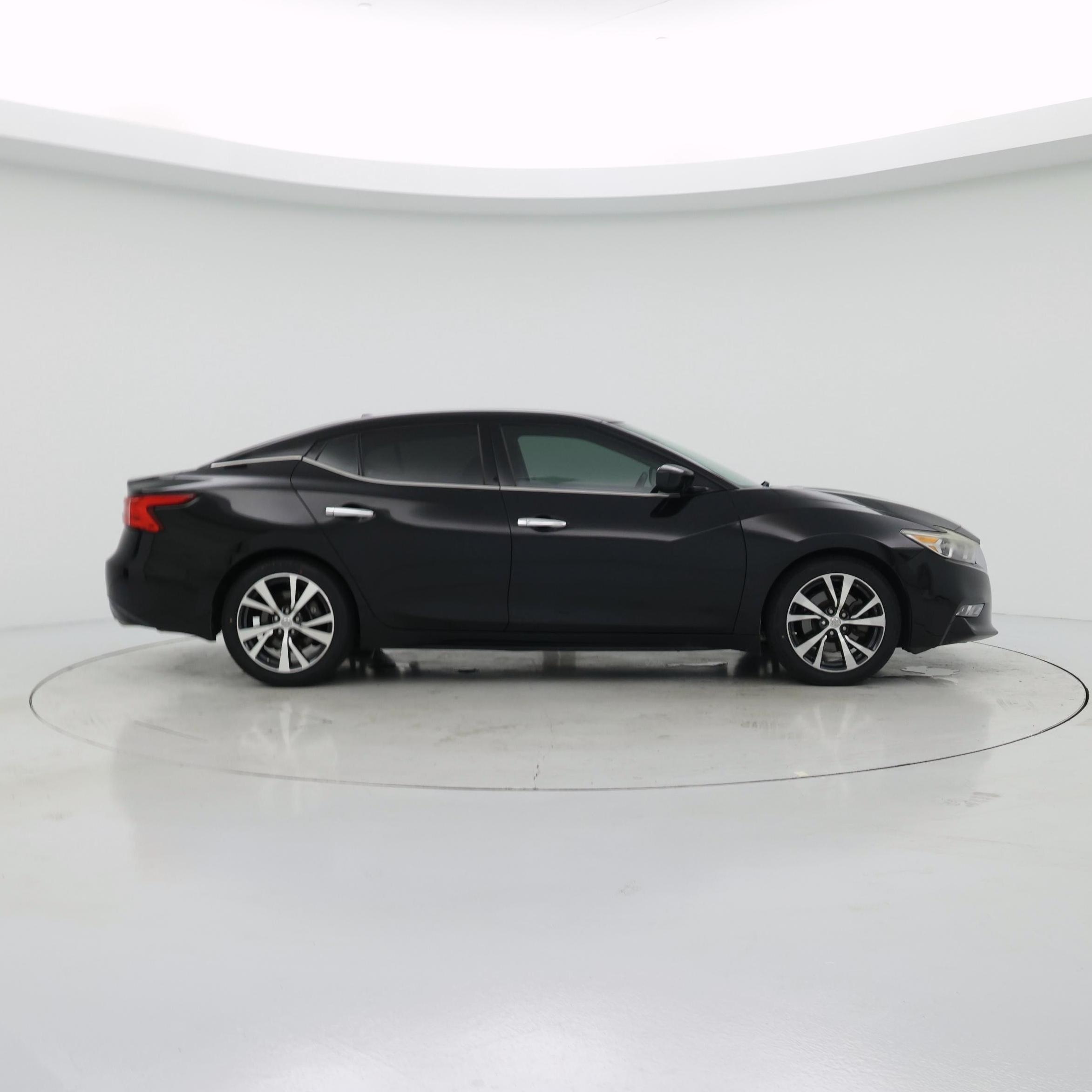 Thumbnail: 2017 Nissan Maxima - 7