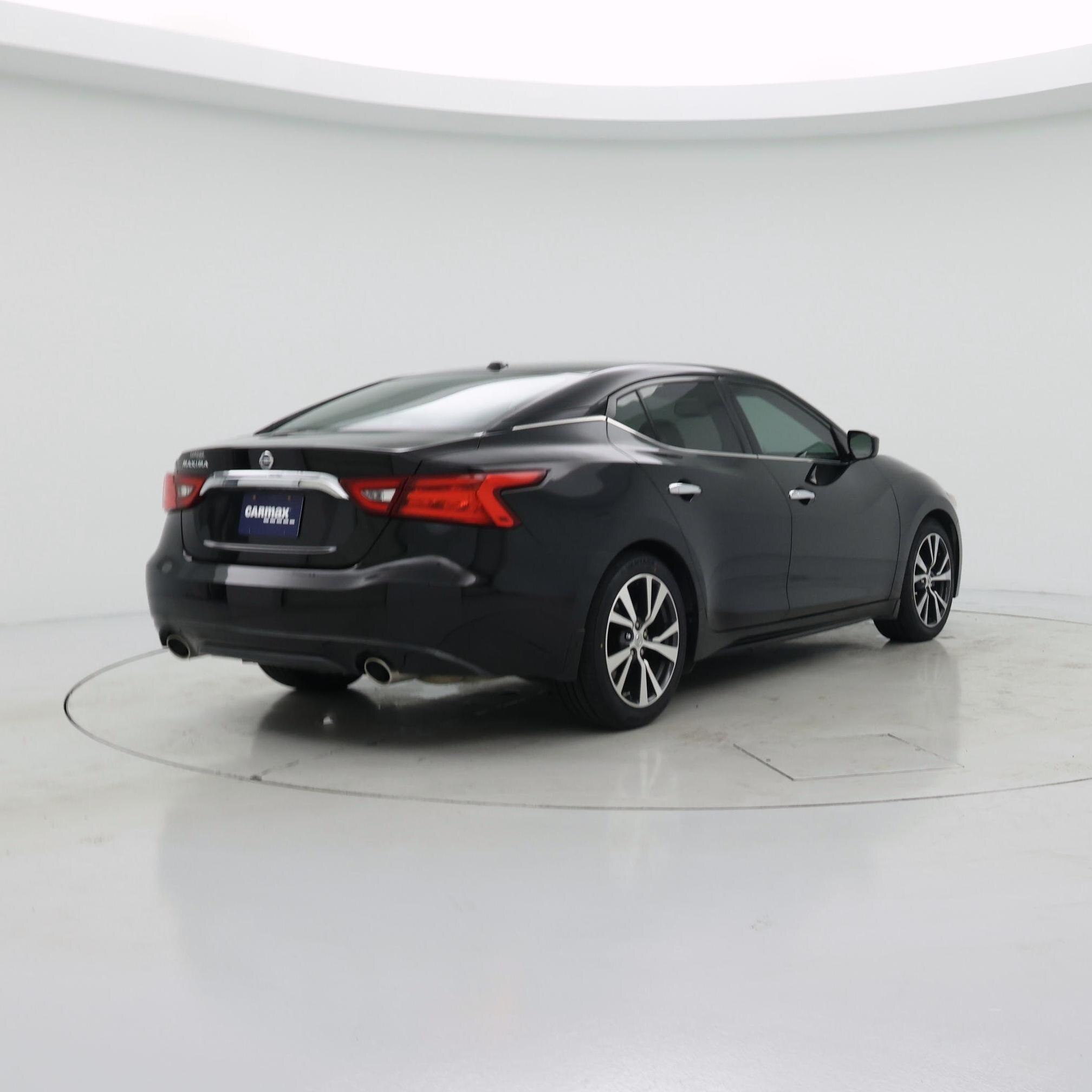 Thumbnail: 2017 Nissan Maxima - 8