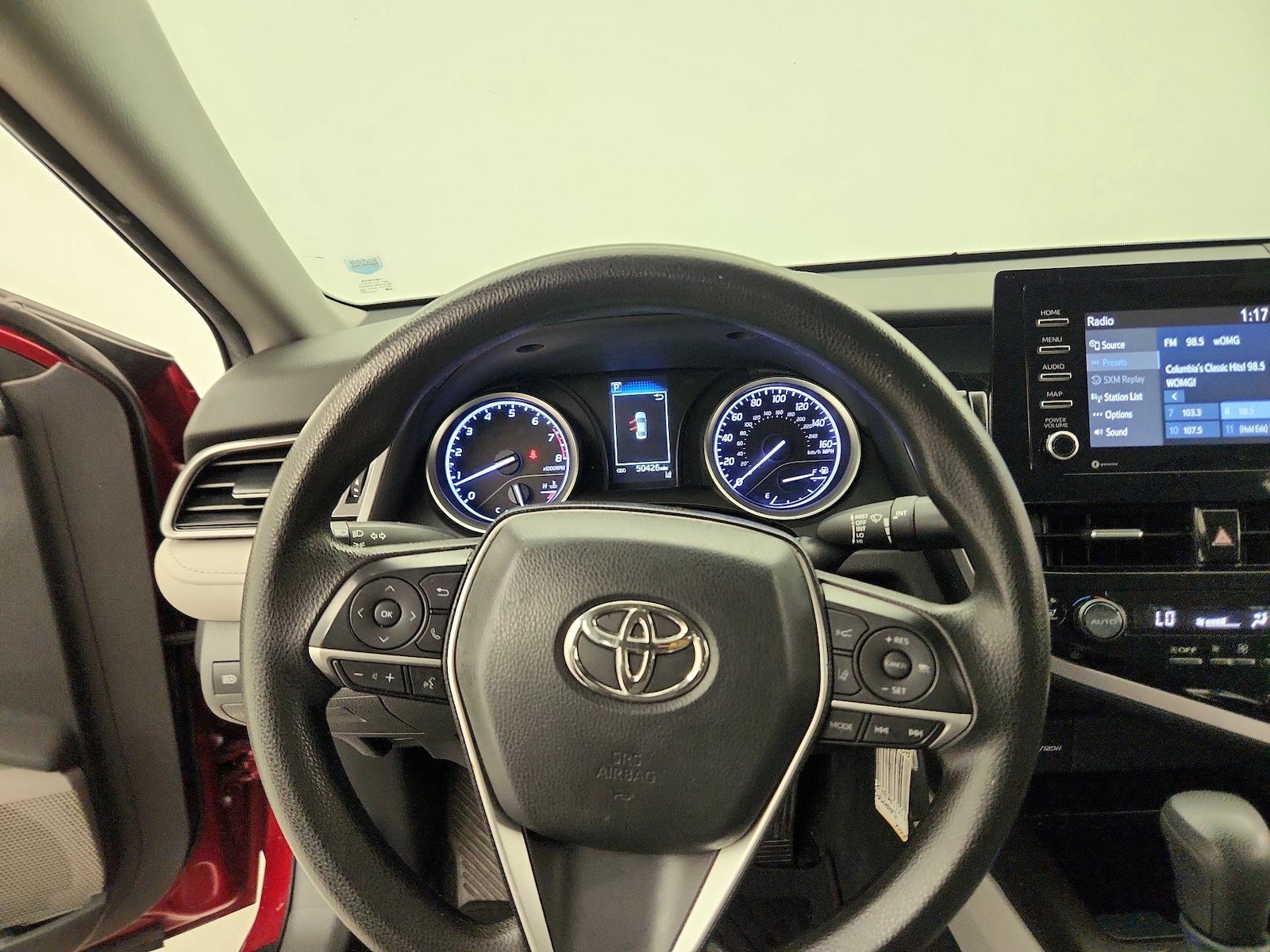 2022 Toyota Camry LE - Photo 11