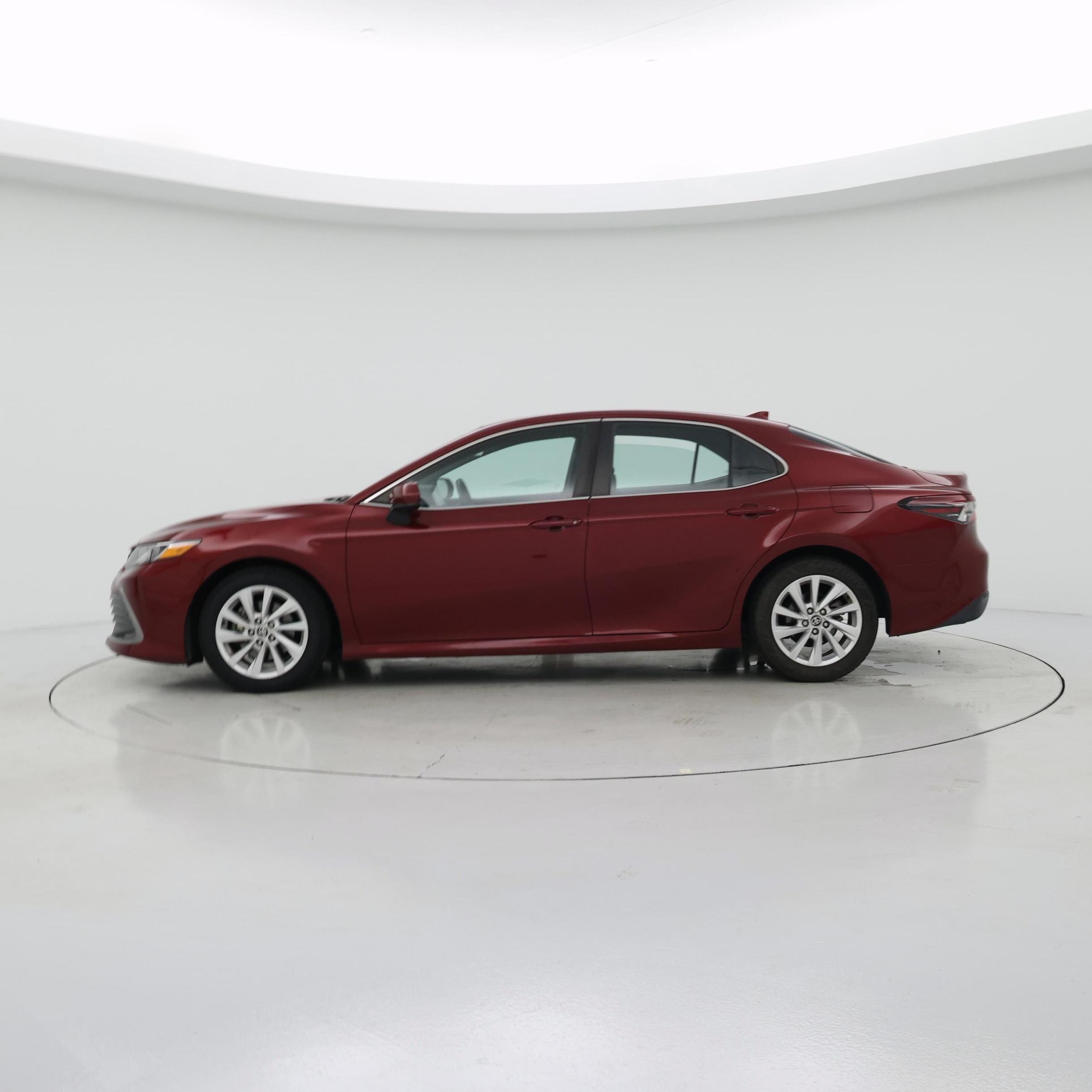 Thumbnail: 2022 Toyota Camry - 3