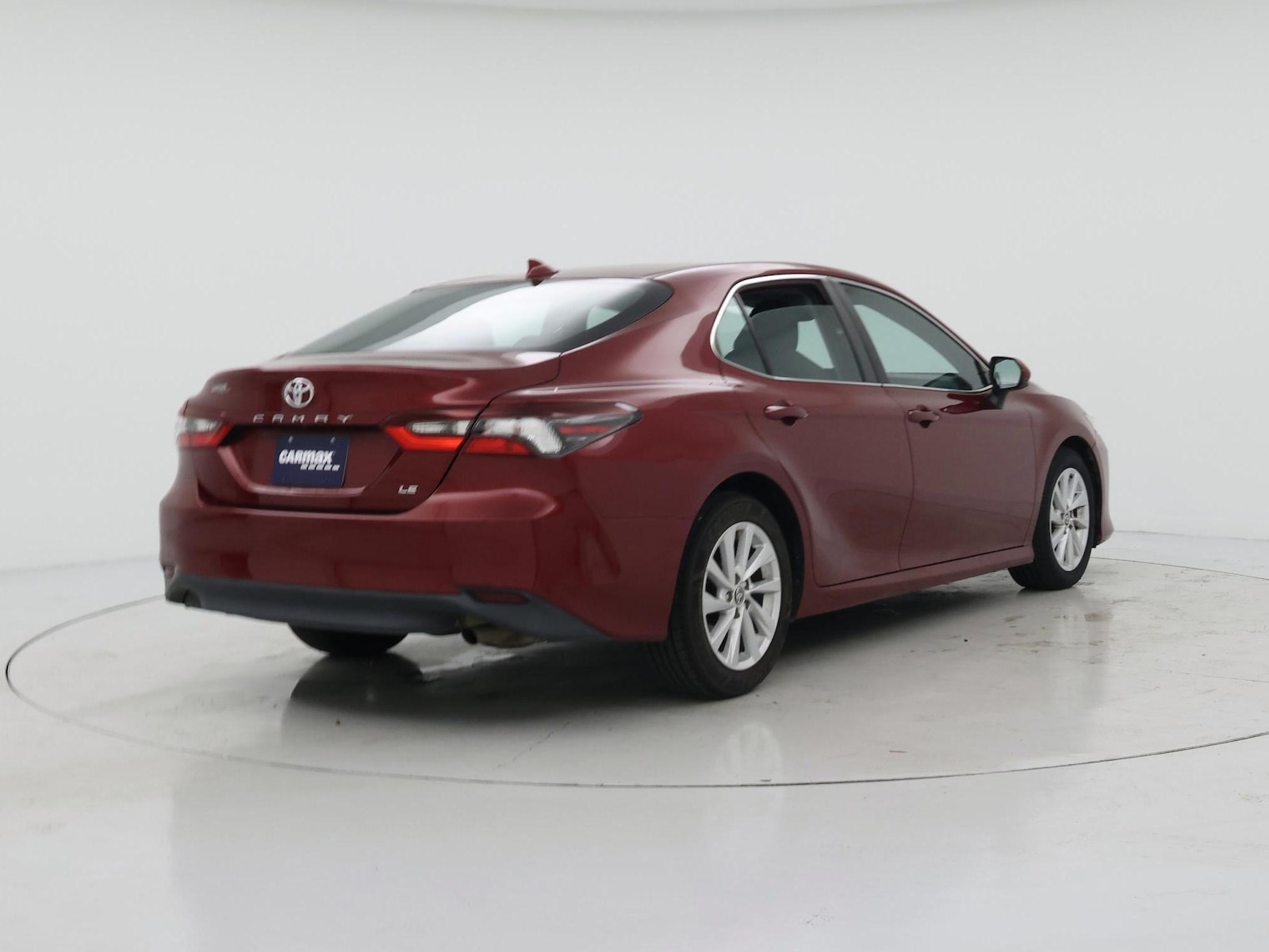 2022 Toyota Camry LE - Photo 9