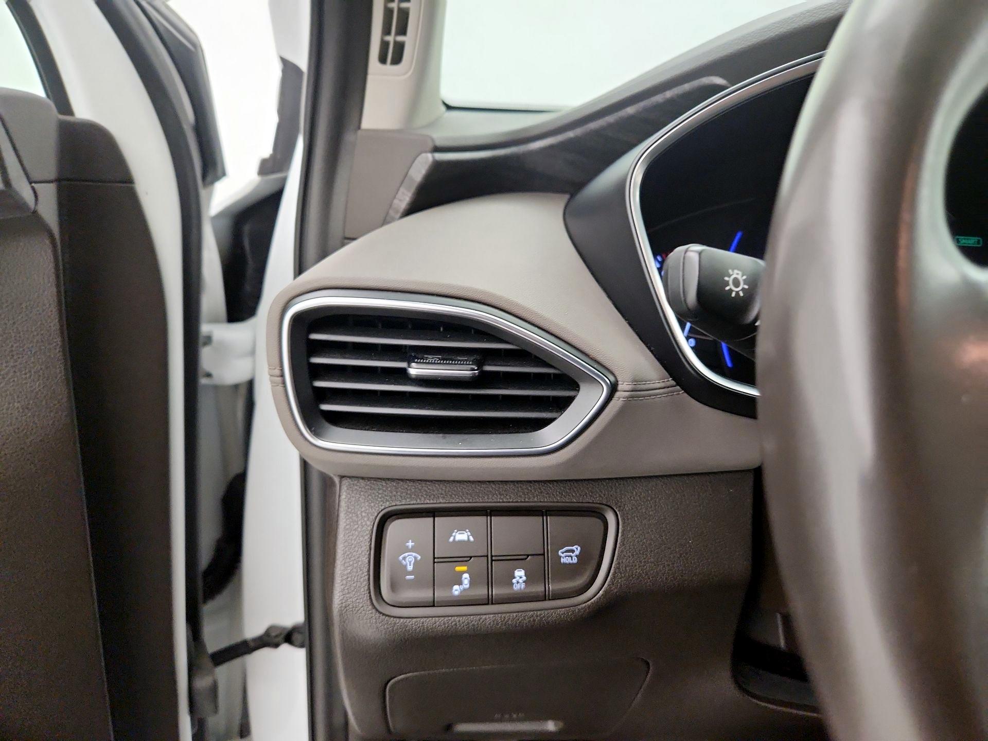 Thumbnail: 2019 Hyundai Santa Fe - 13