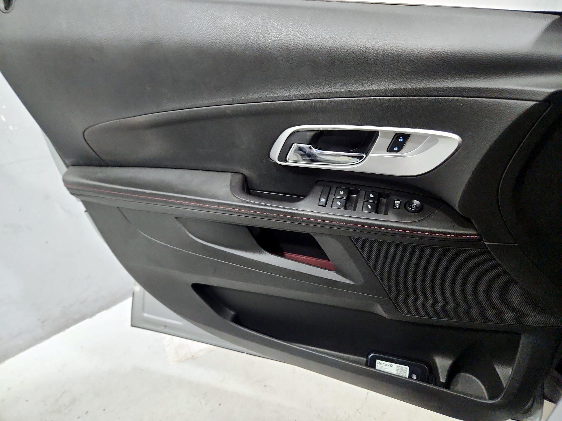 Thumbnail: 2015 Chevrolet Equinox - 12