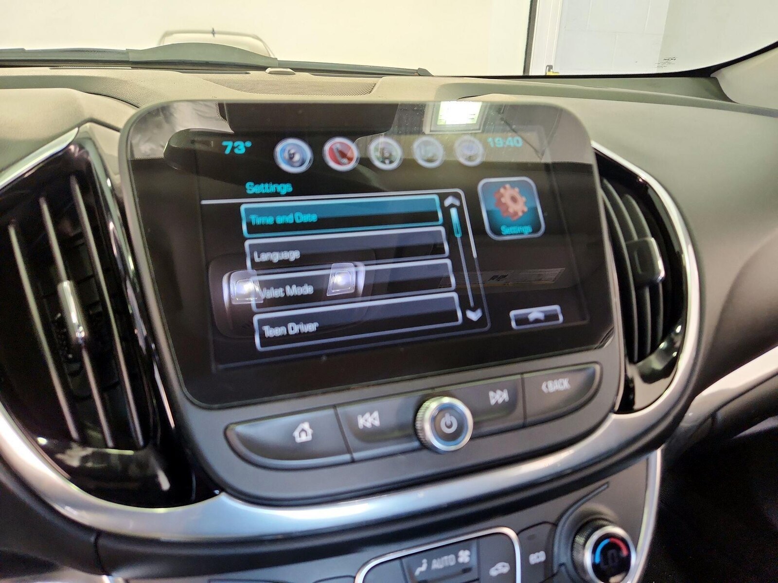 2017 Chevrolet Volt Premier - Photo 16