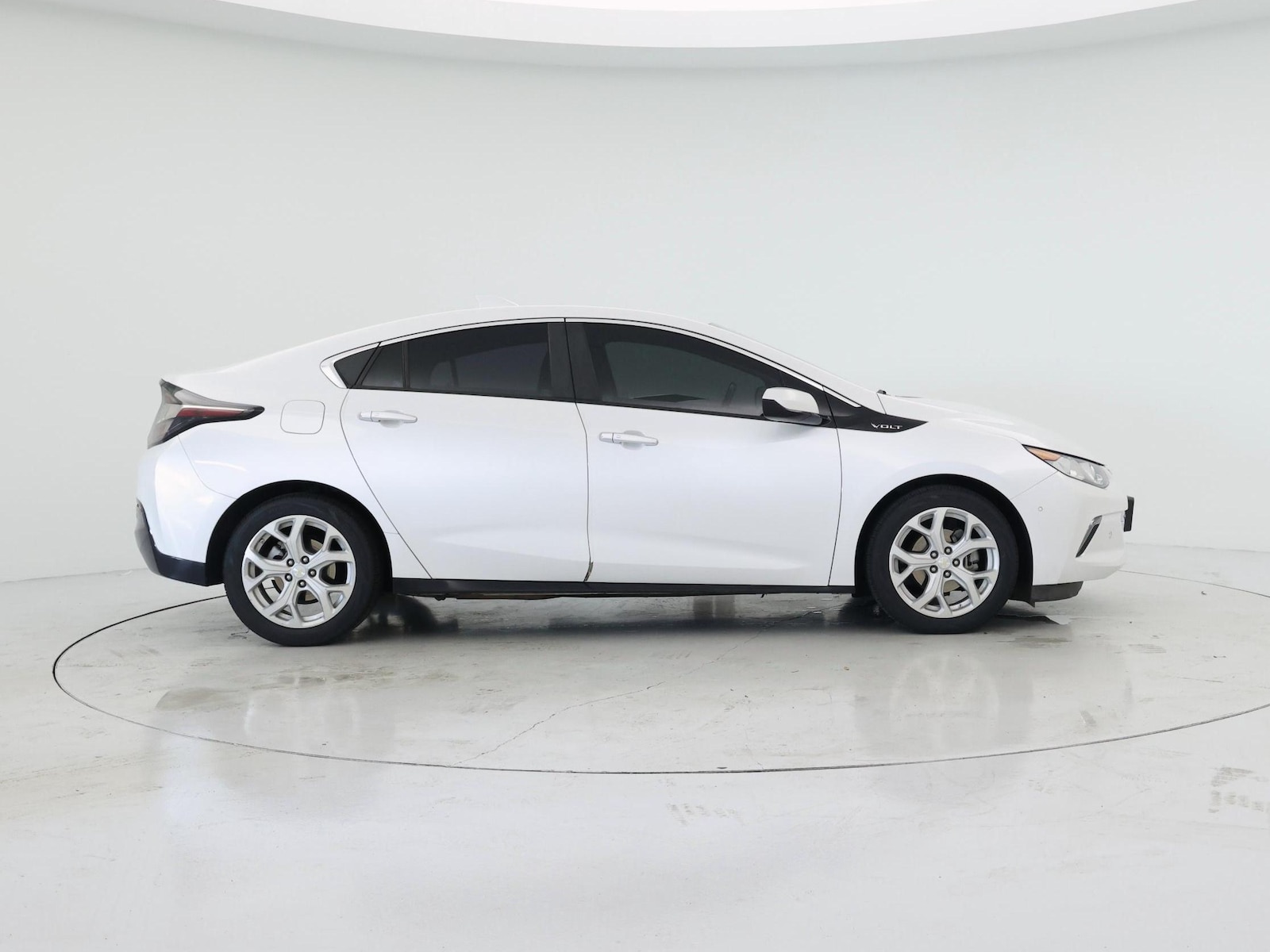 2017 Chevrolet Volt Premier - Photo 8
