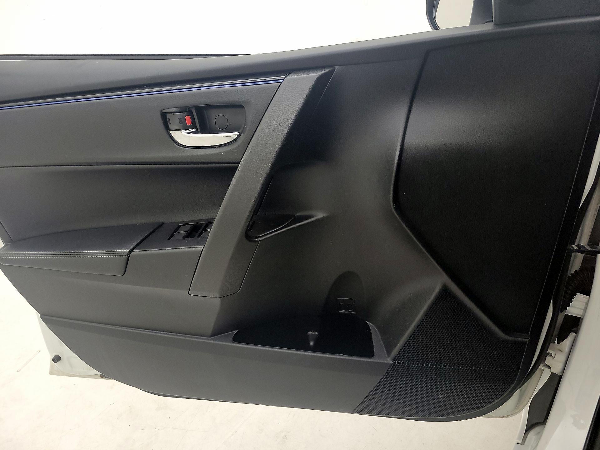 Thumbnail: 2019 Toyota Corolla - 12