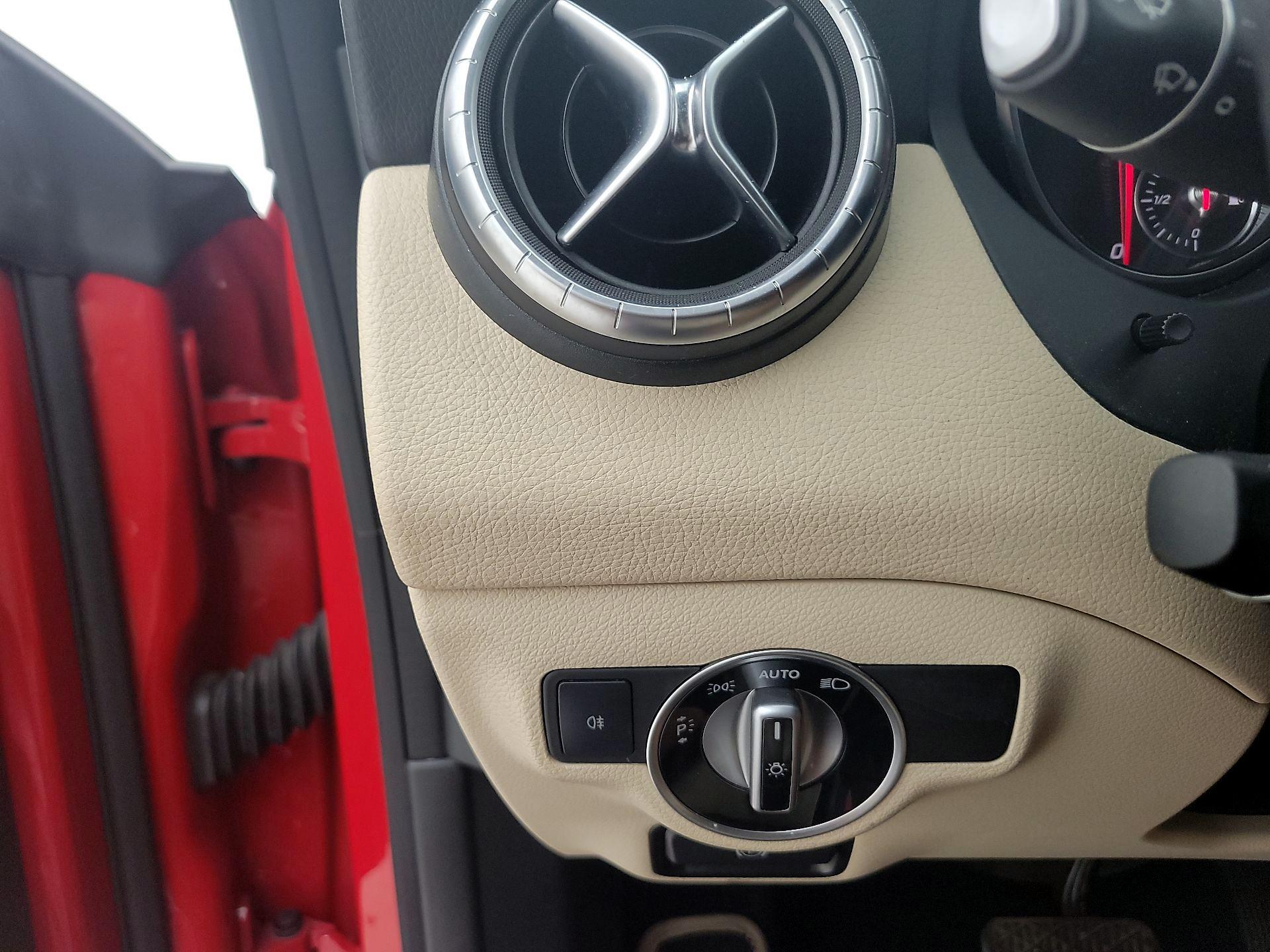 Thumbnail: 2018 Mercedes-Benz CLA - 13