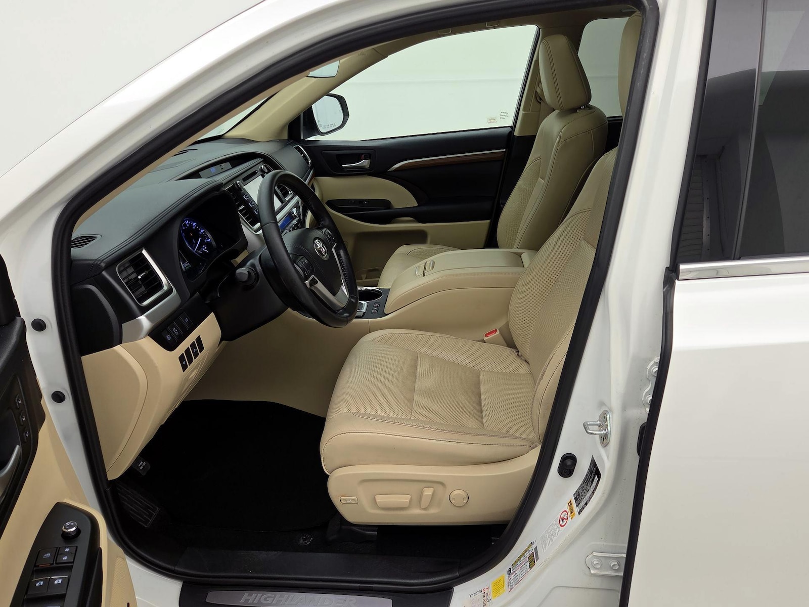2019 Toyota Highlander Limited - Photo 12