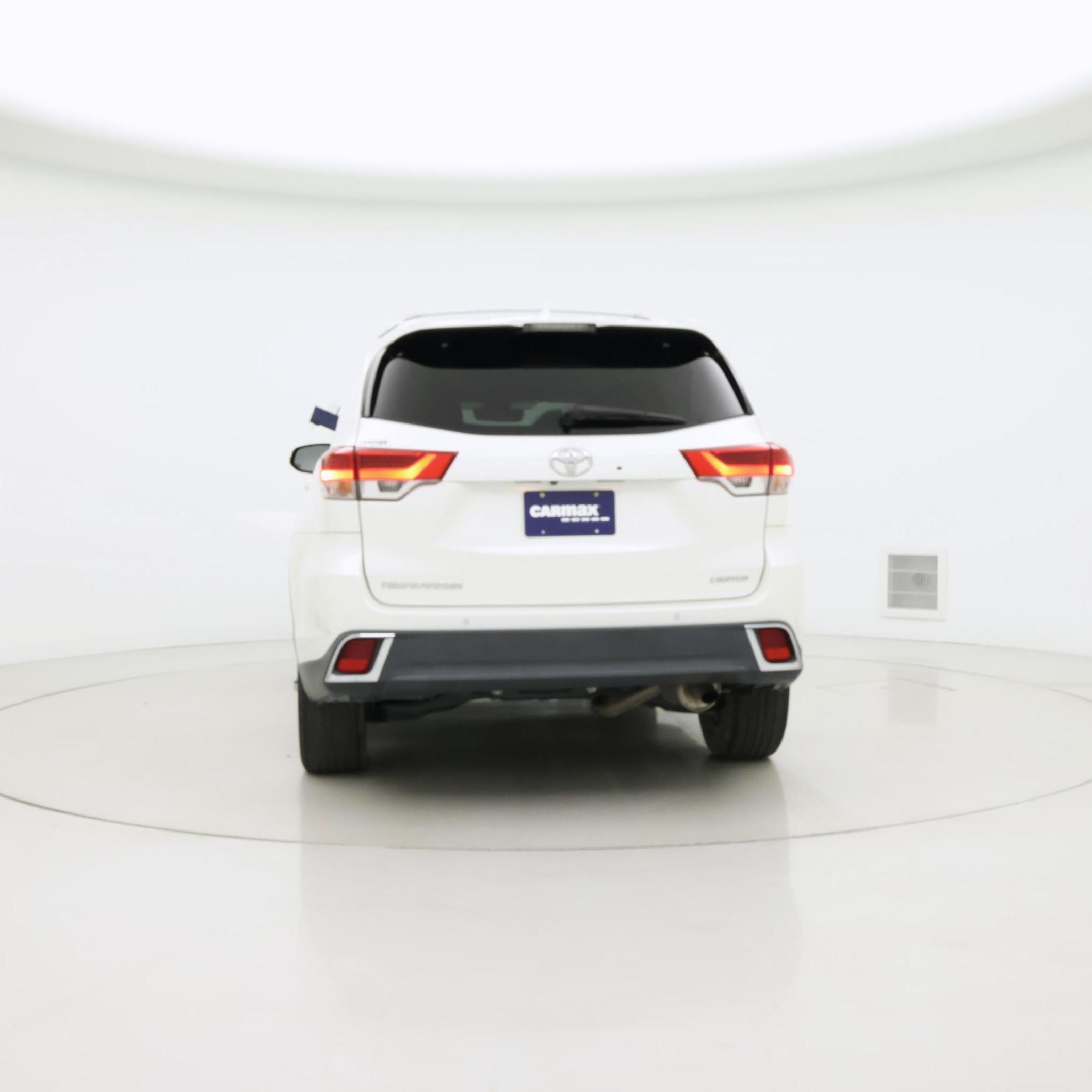 Thumbnail: 2019 Toyota Highlander - 6