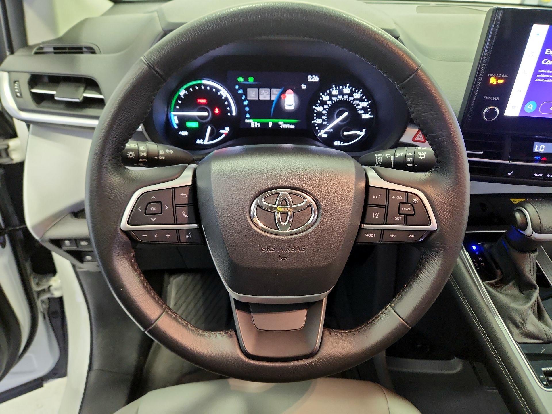 Thumbnail: 2025 Toyota Sienna - 10