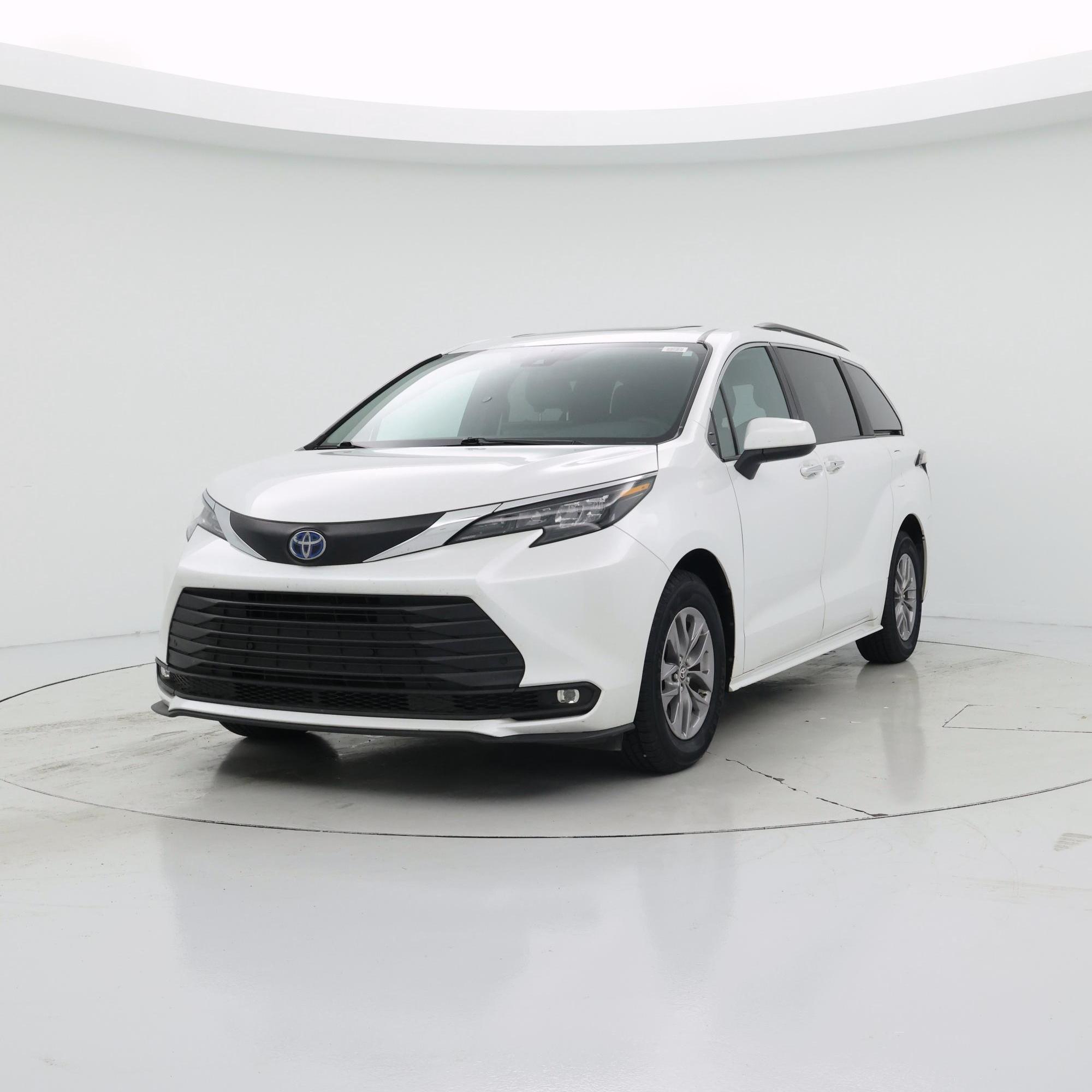 Thumbnail: 2025 Toyota Sienna - 4