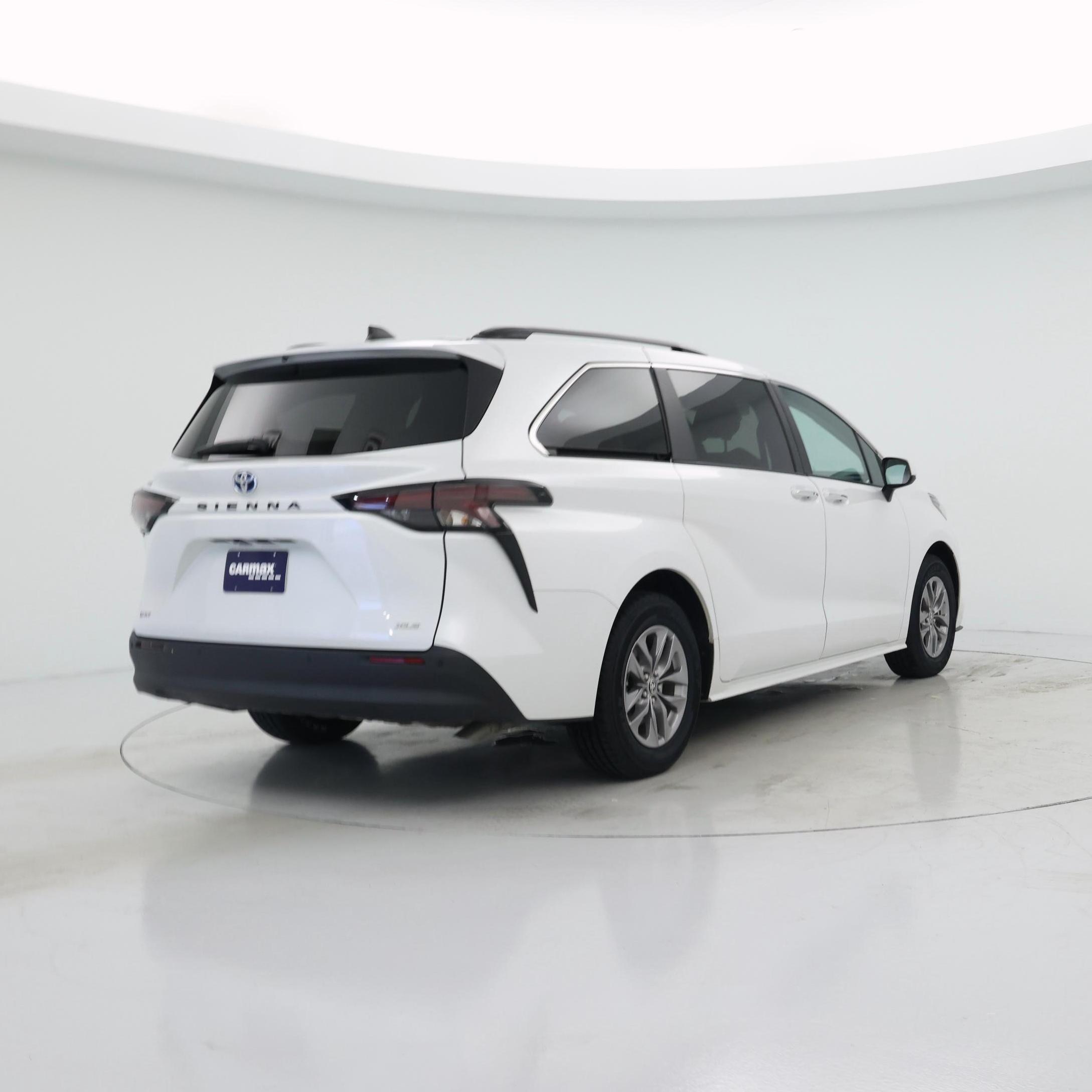Thumbnail: 2025 Toyota Sienna - 8