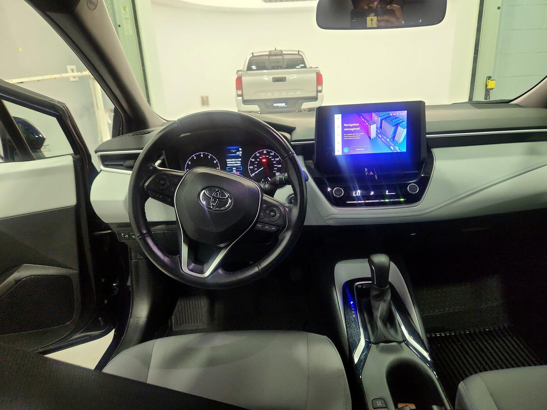 Thumbnail: 2023 Toyota Corolla - 10