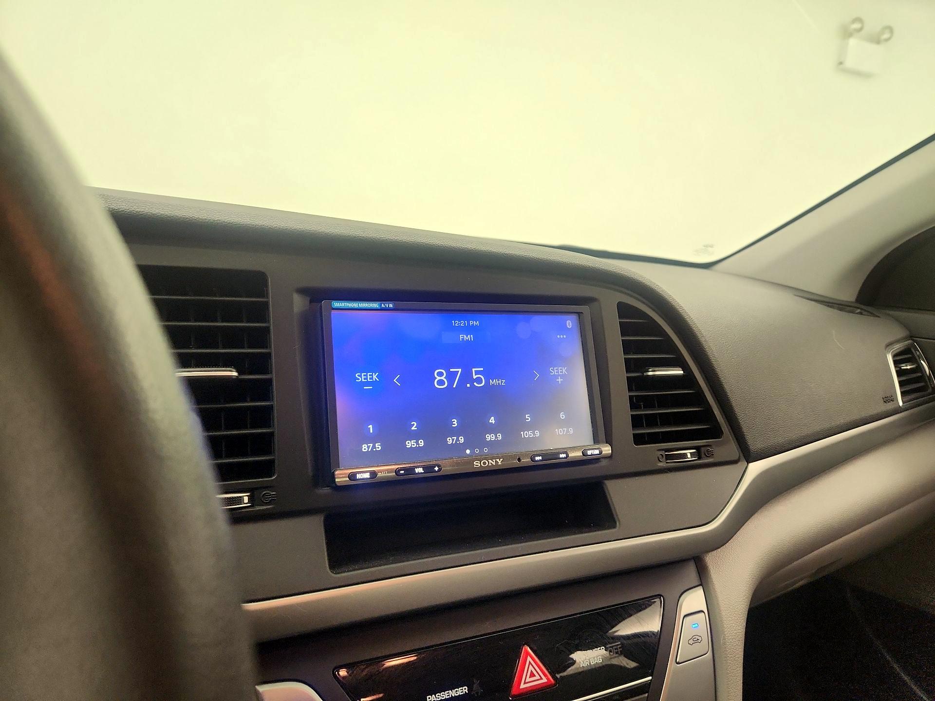 Thumbnail: 2017 Hyundai Elantra - 15