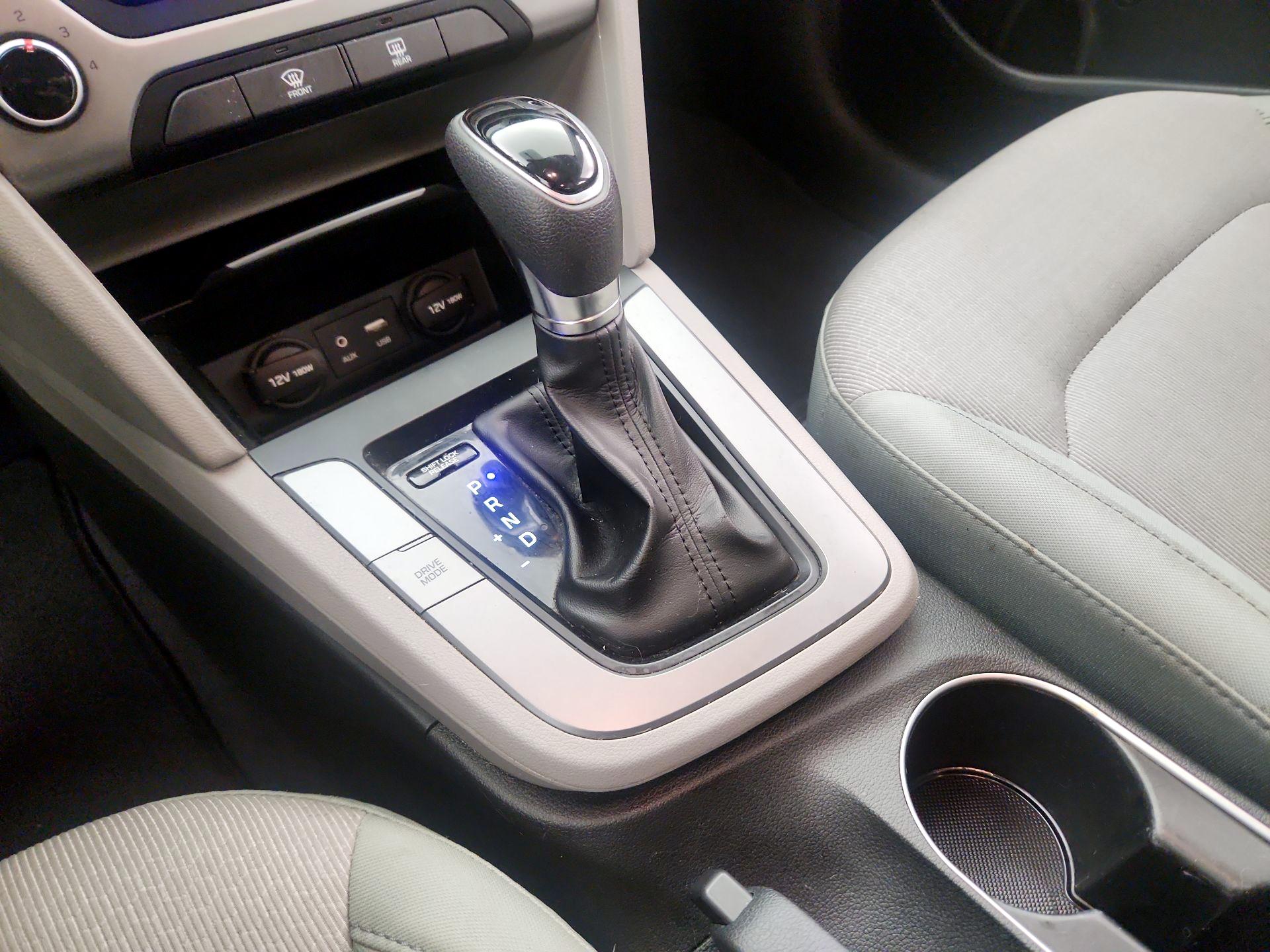 Thumbnail: 2017 Hyundai Elantra - 17