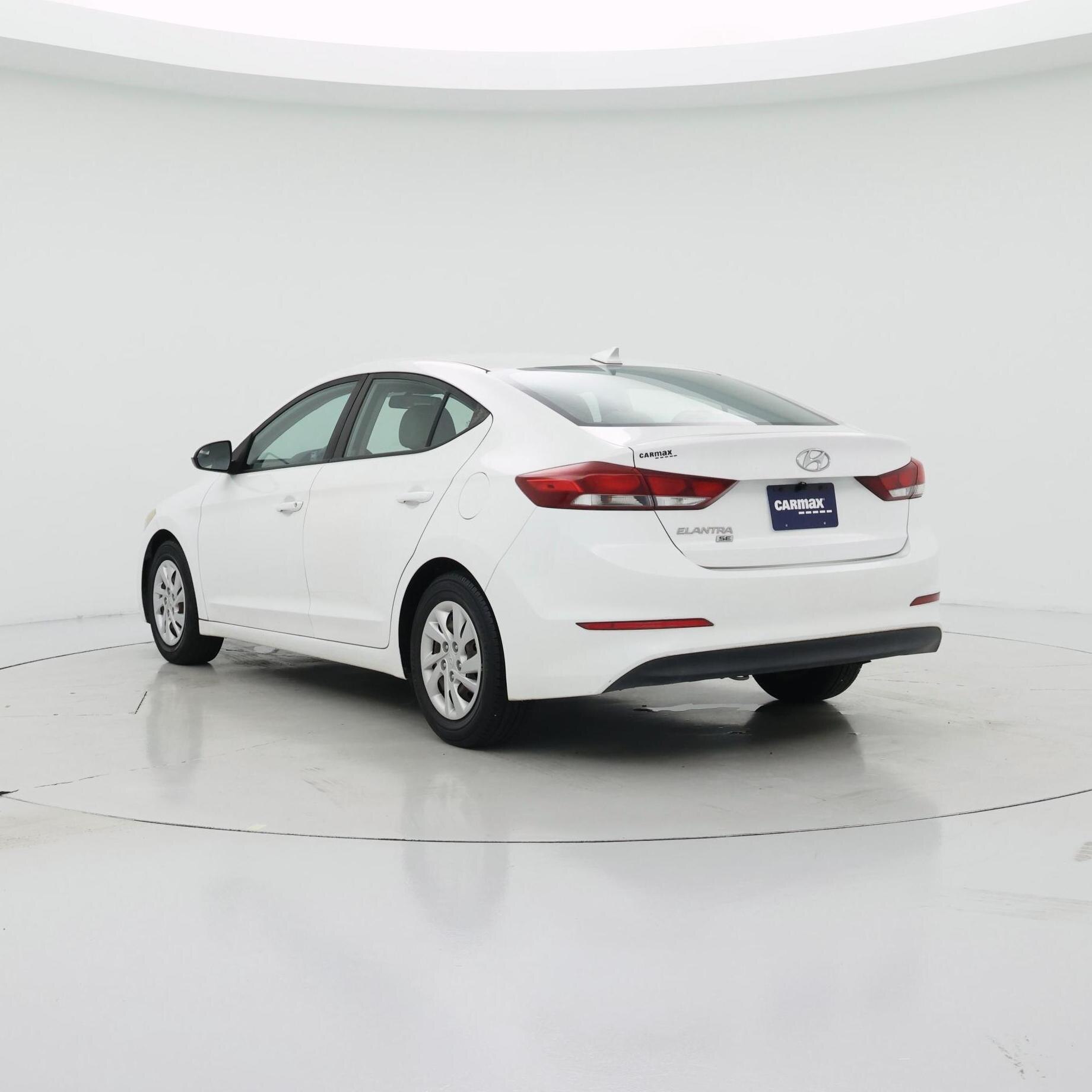 Thumbnail: 2017 Hyundai Elantra - 2
