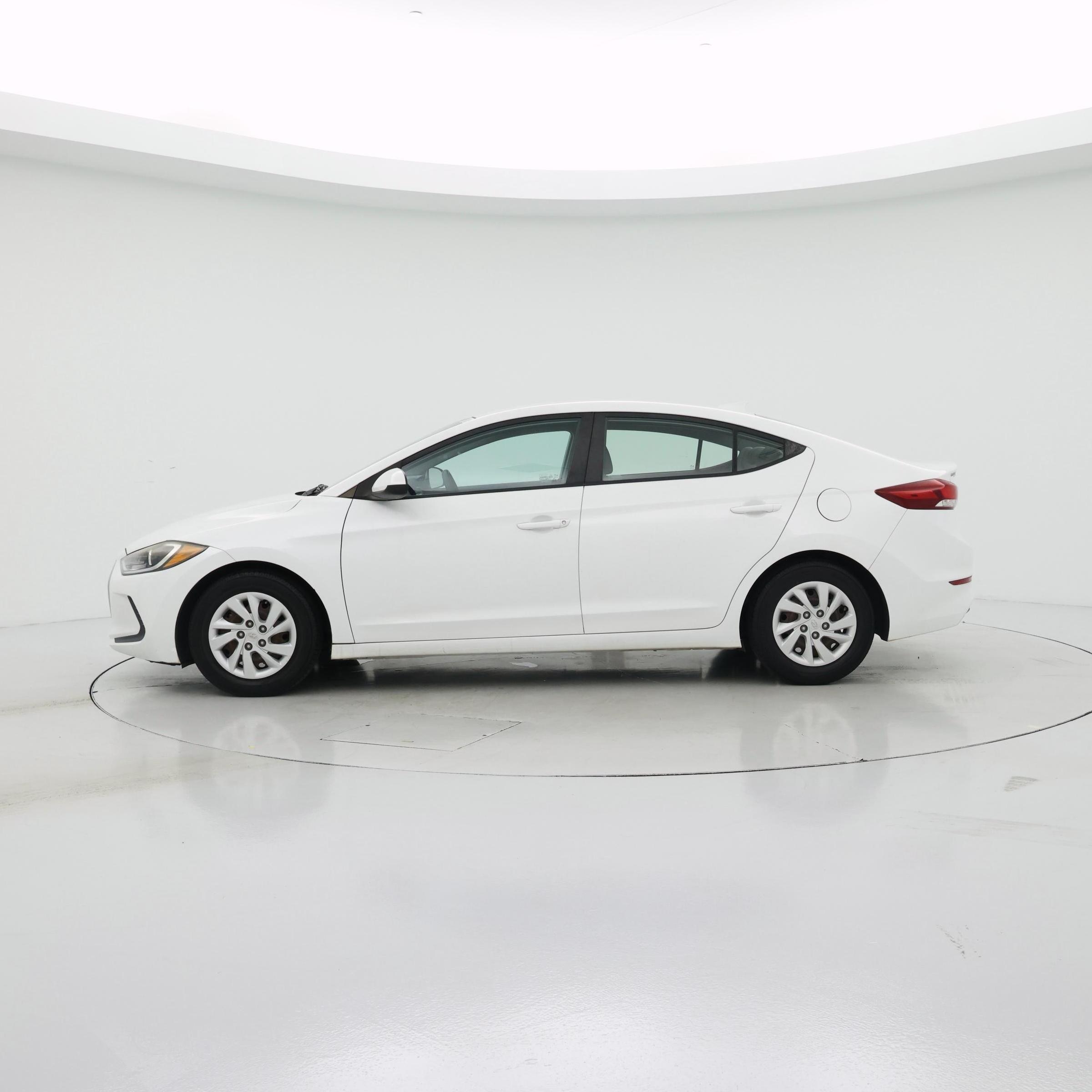 Thumbnail: 2017 Hyundai Elantra - 3