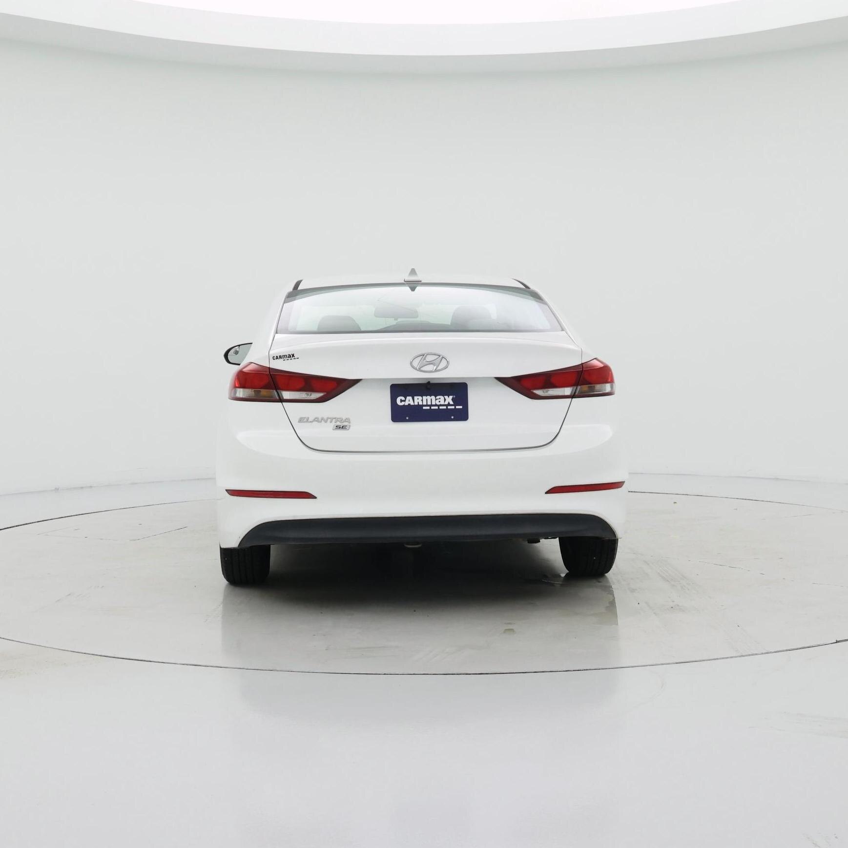Thumbnail: 2017 Hyundai Elantra - 6