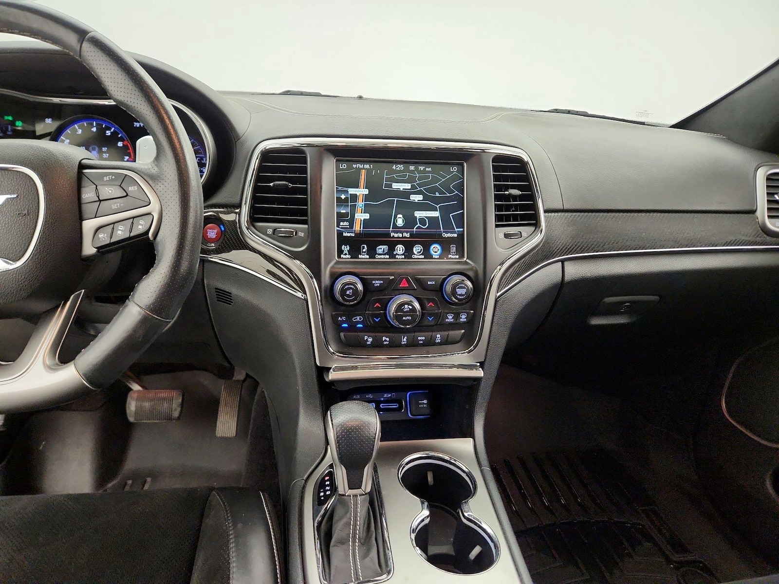 2017 Jeep Grand Cherokee SRT - Photo 10