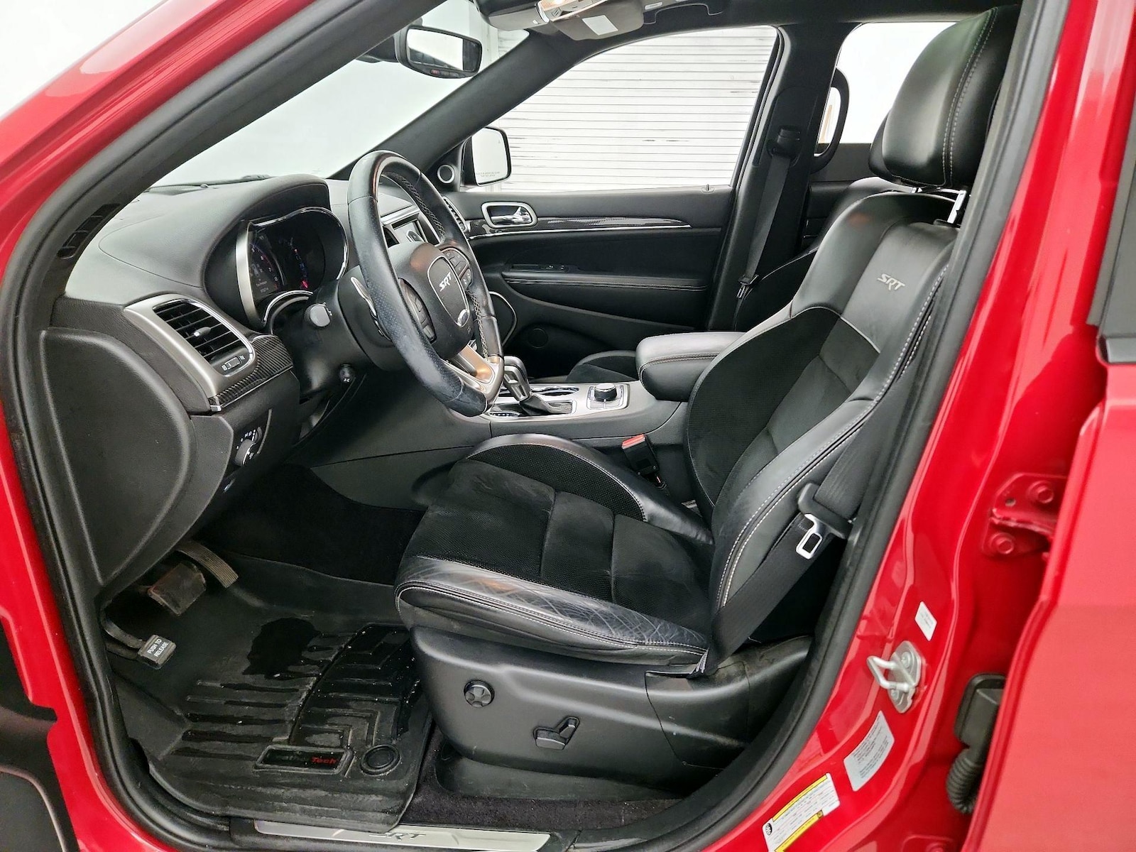 2017 Jeep Grand Cherokee SRT - Photo 12
