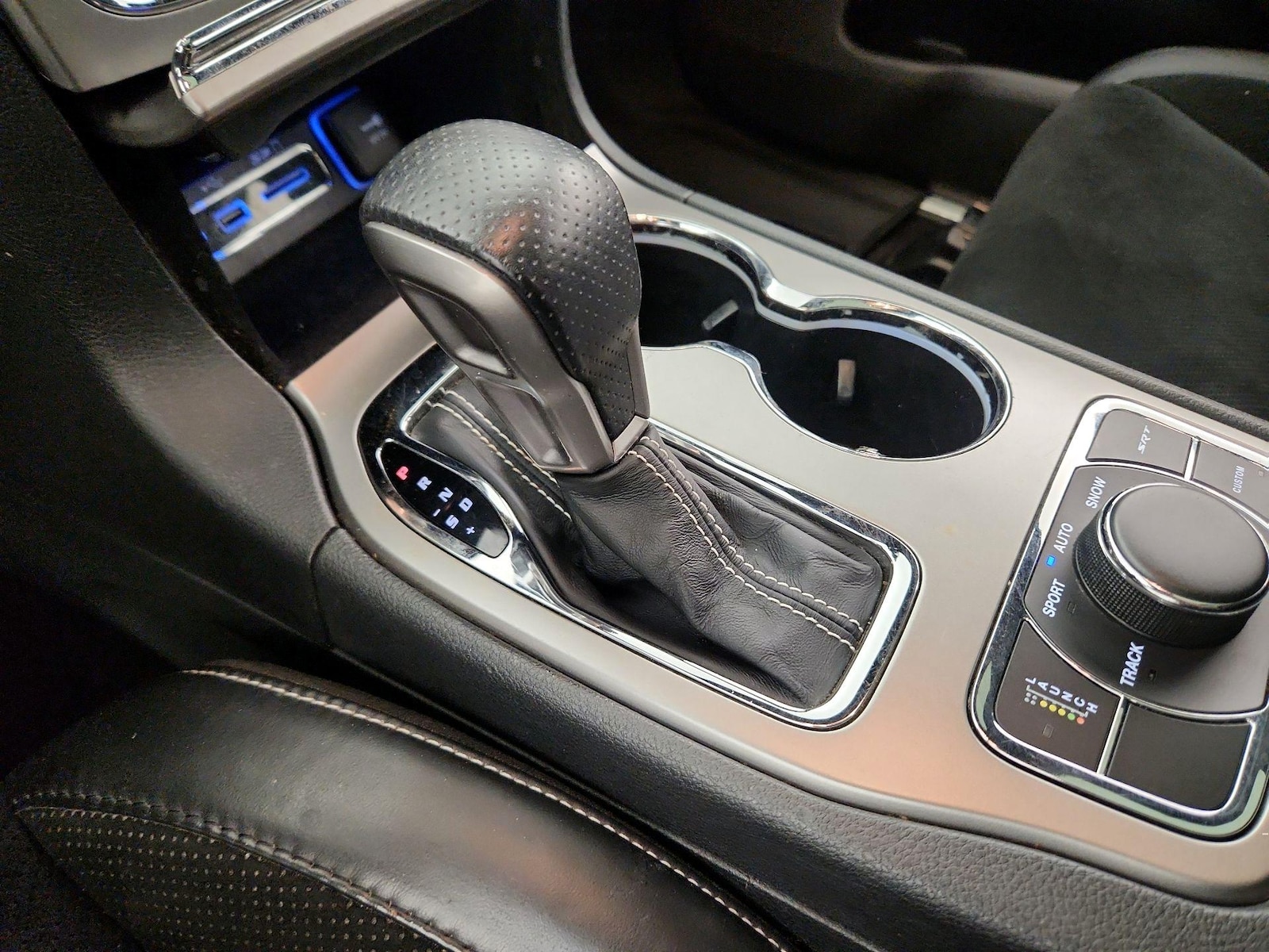 2017 Jeep Grand Cherokee SRT - Photo 19