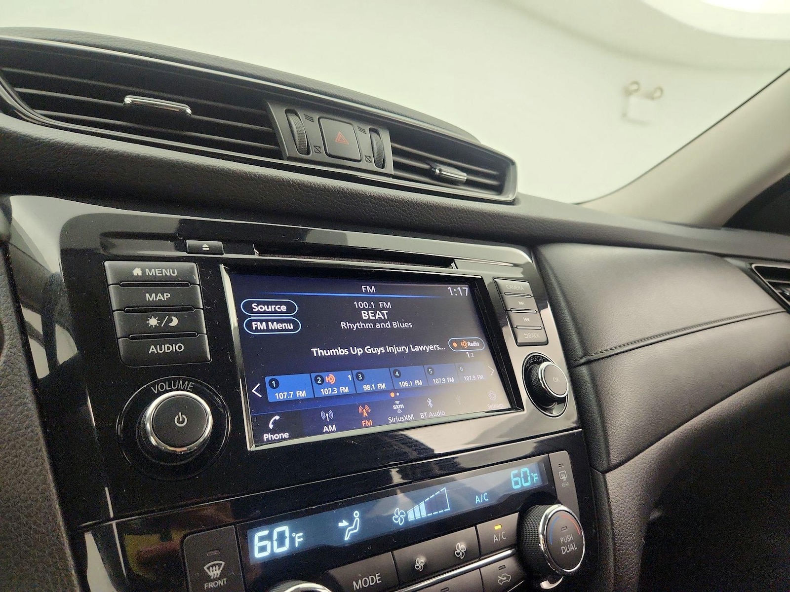 2020 Nissan Rogue SV - Photo 17