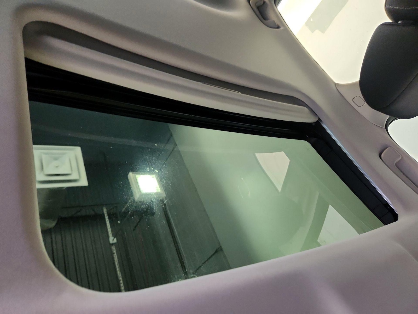 2022 Honda Civic EX - Photo 19