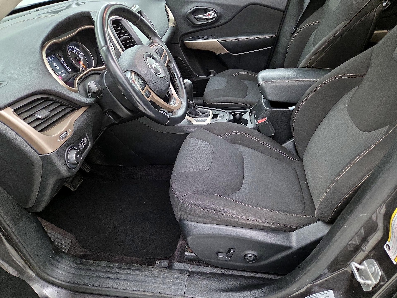 Power Seat(s) & Side Airbags