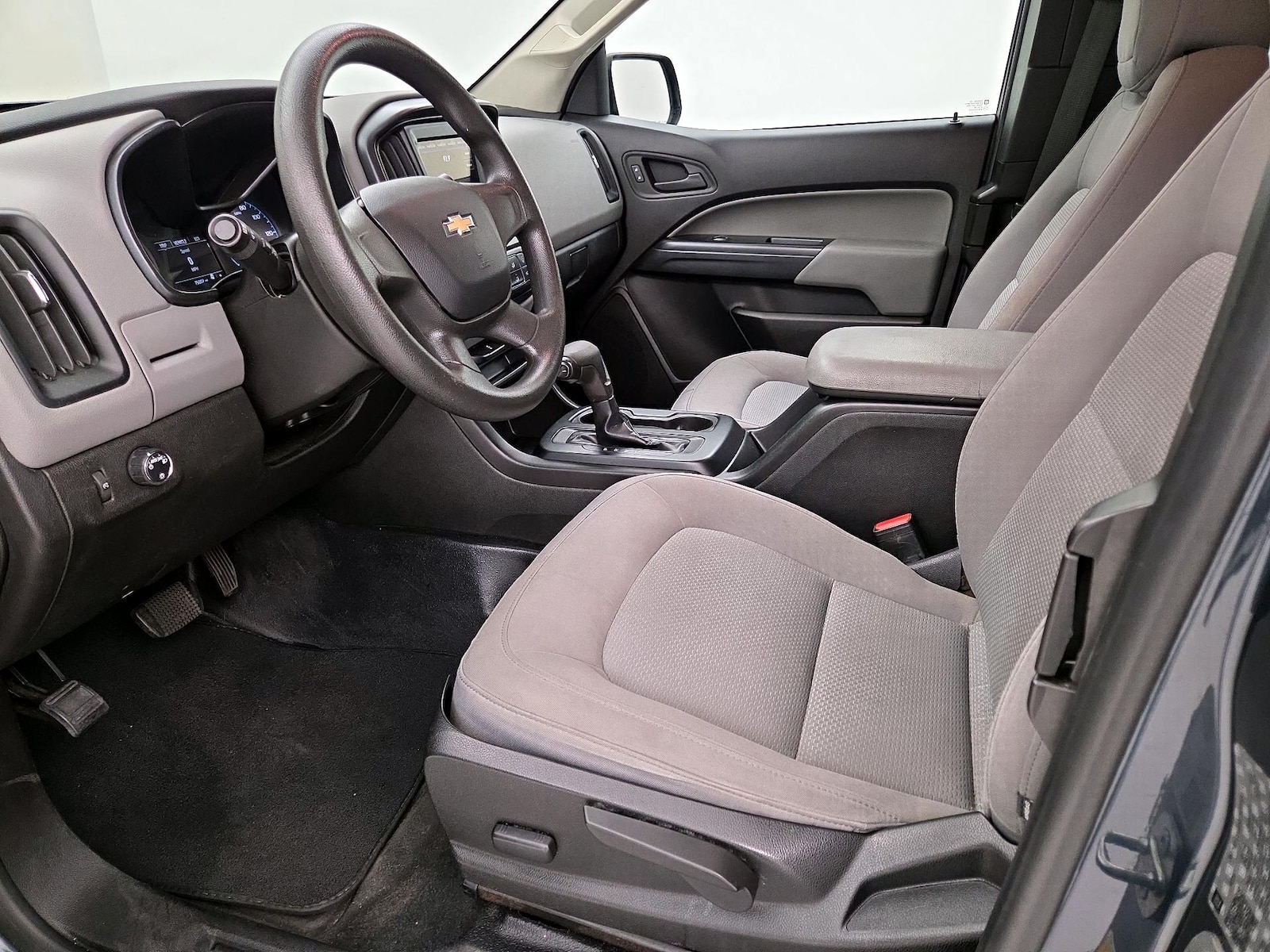 Power Seat(s) & Side Airbags