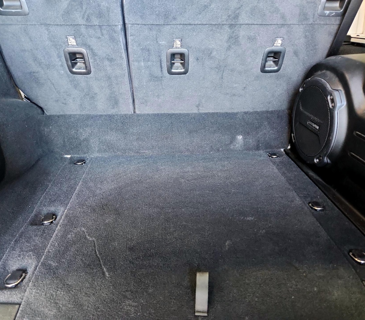 Trunk/Cargo (Seats Up)