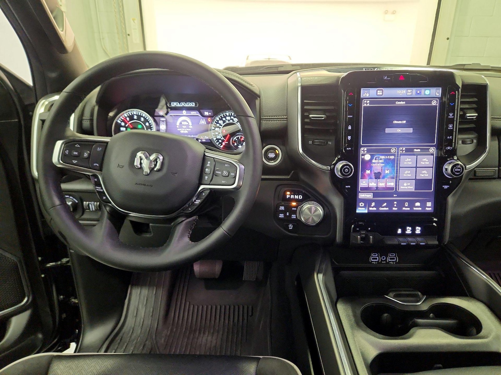 Apple CarPlay® & Android Auto™