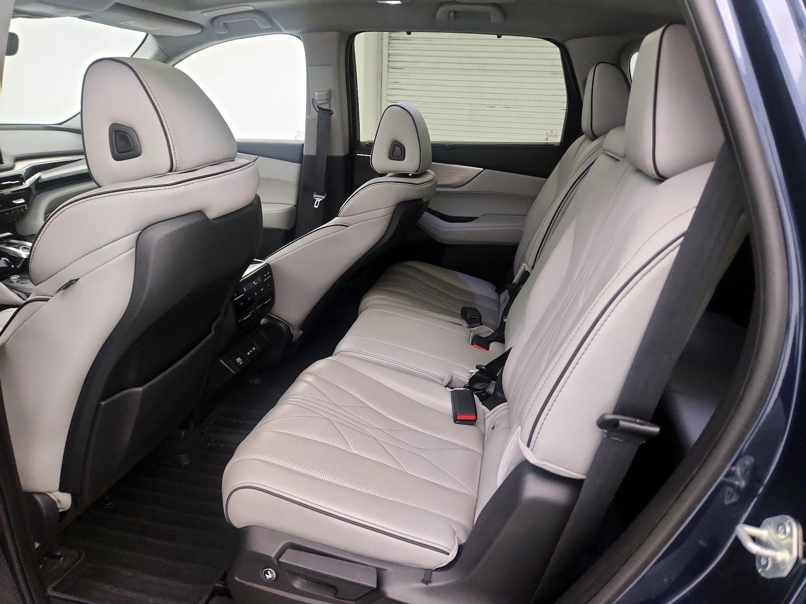Rear Air Conditioning