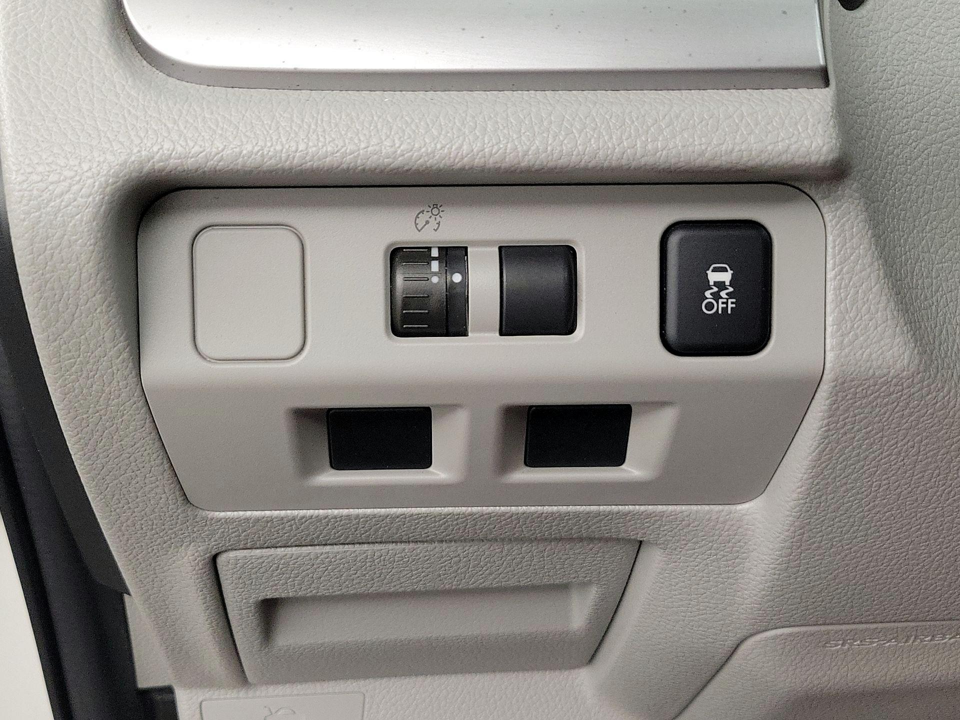 Thumbnail: 2015 Subaru Forester - 13