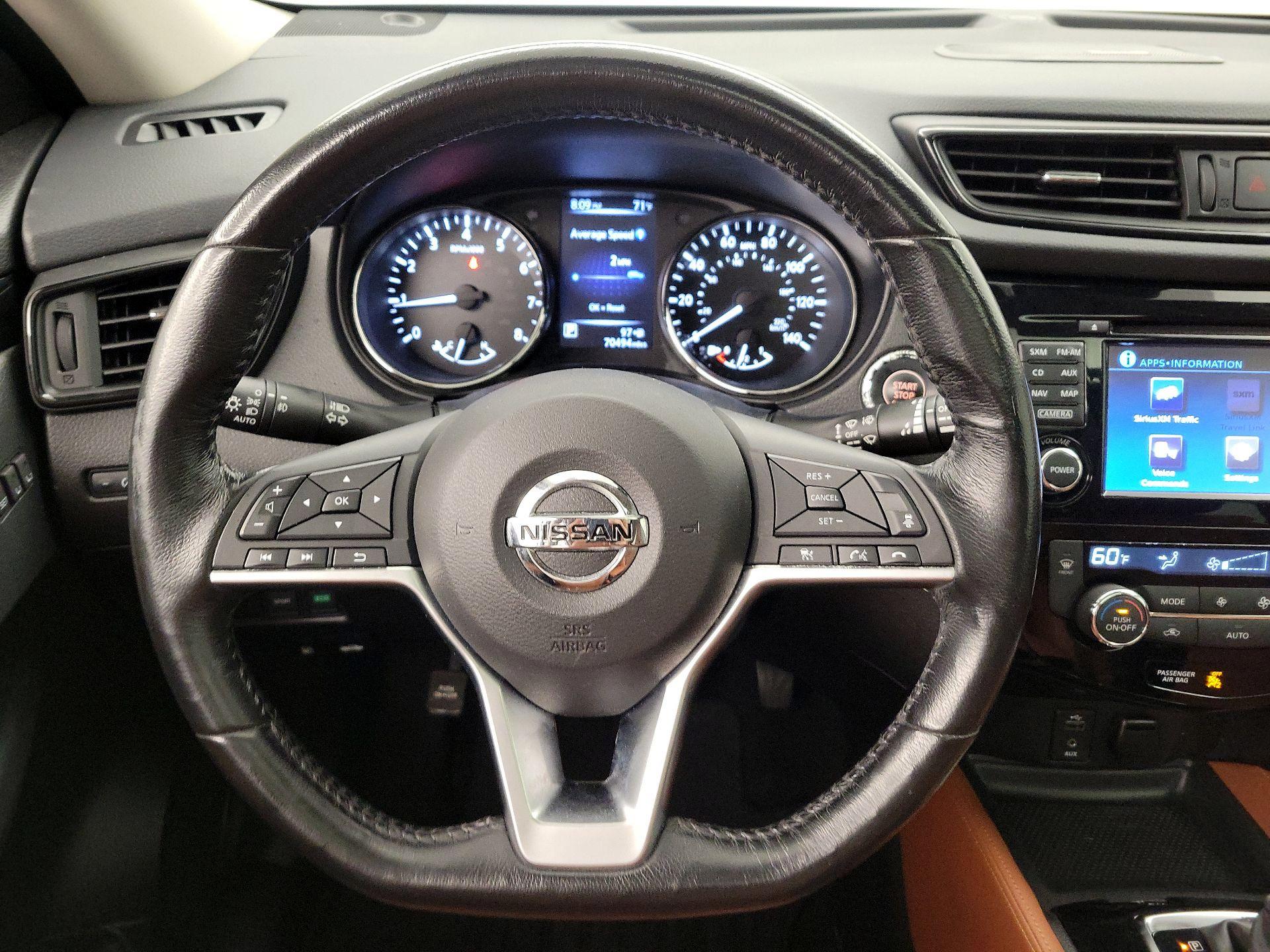 Thumbnail: 2017 Nissan Rogue - 10