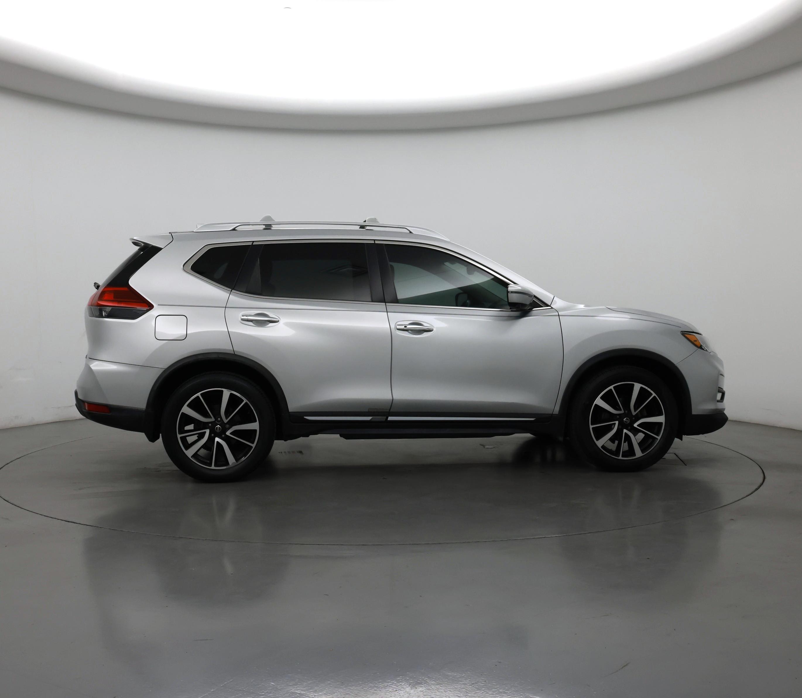 Thumbnail: 2017 Nissan Rogue - 7