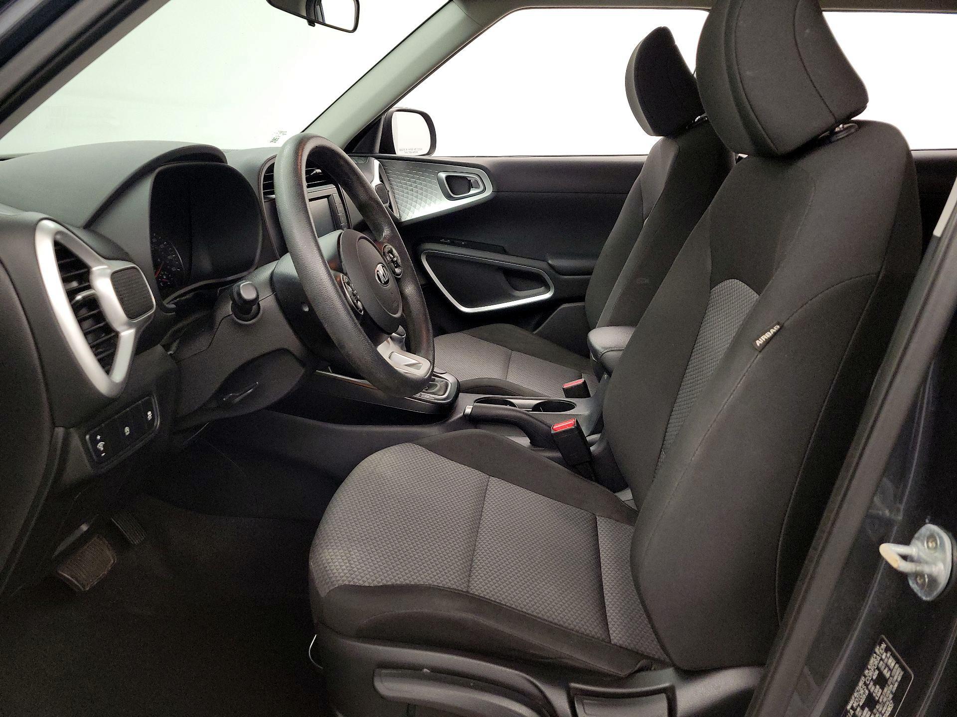 Thumbnail: 2020 Kia Soul - 11